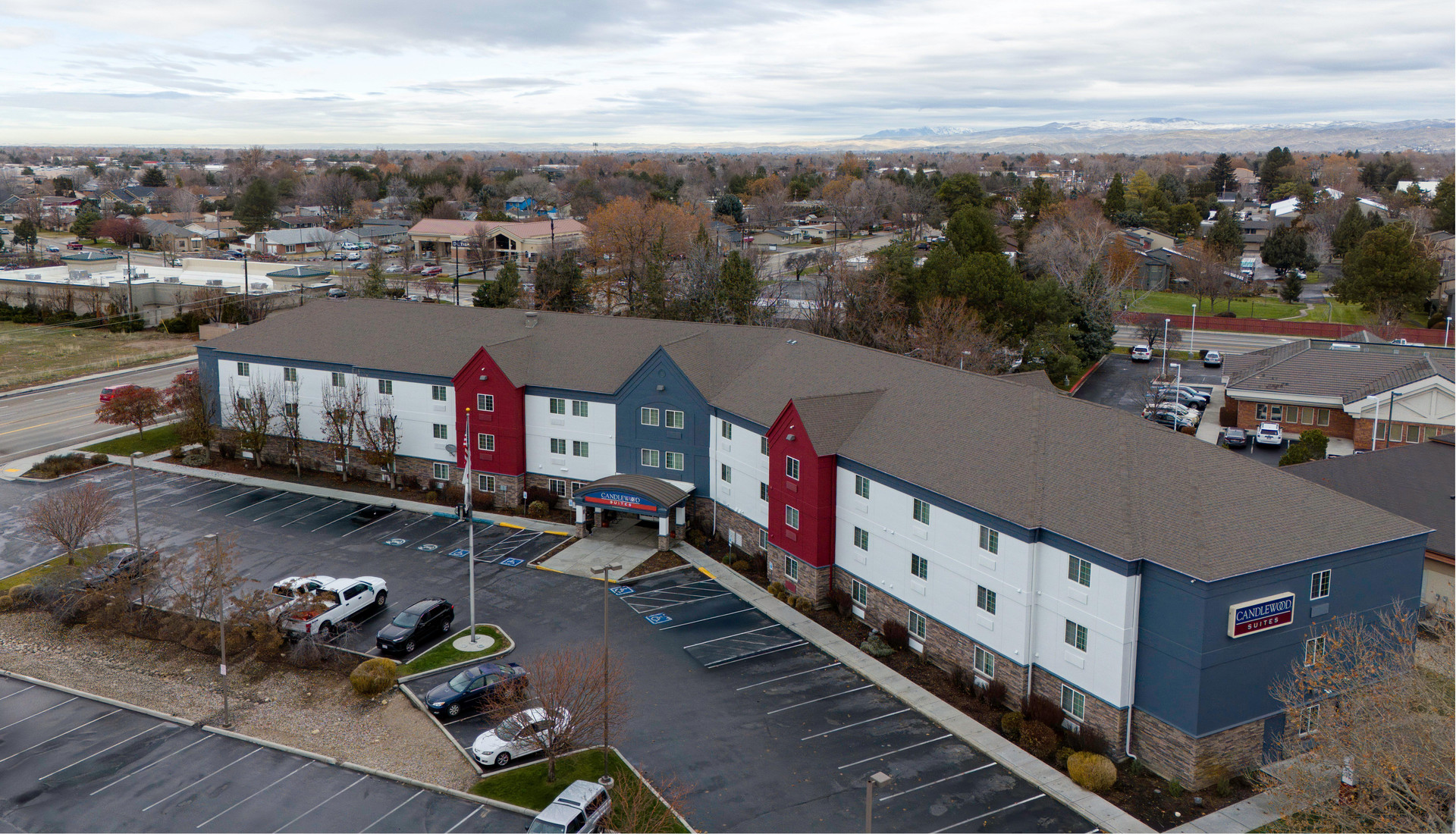 Vista Exterior Candlewood Suites Boise - Towne Square by IHG