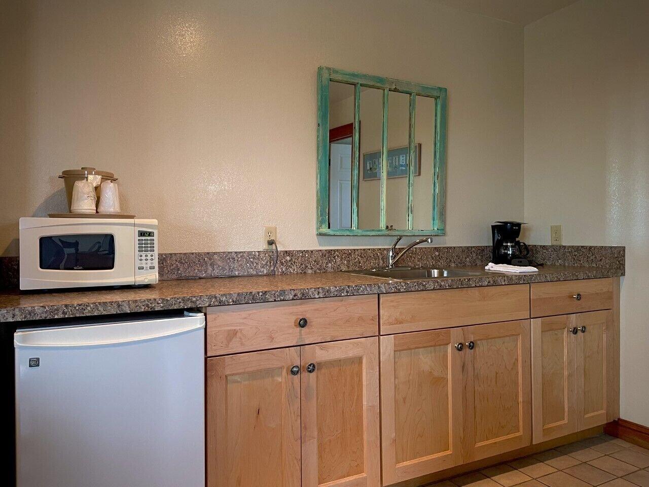 Set de Habitación Pony Island Inn