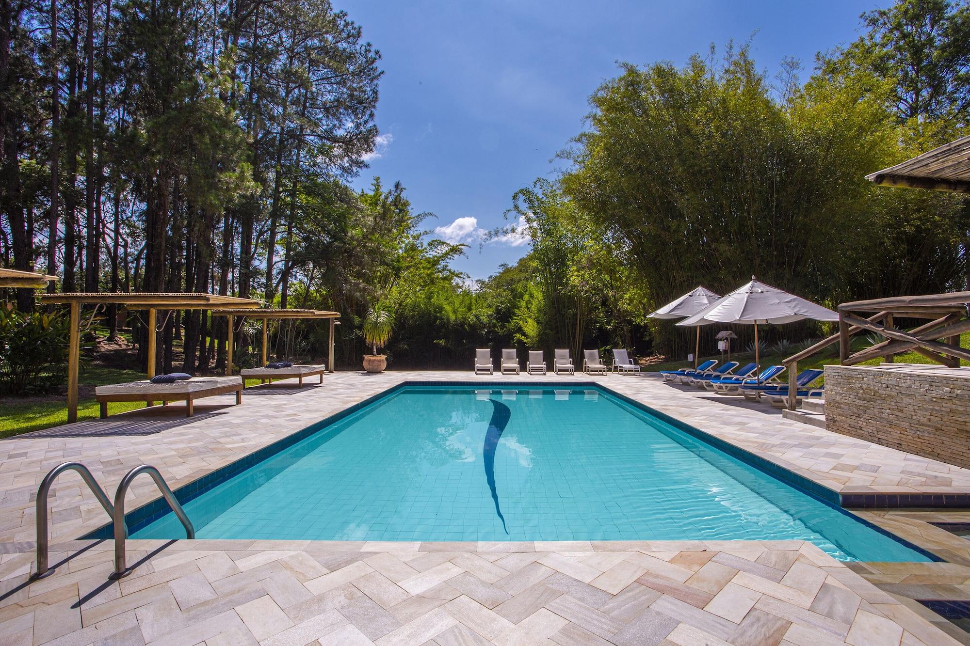 Vista Piscina Itu Garden Spa