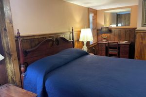 Alquiler Vacacional - unique 2 Bedroom house with large backyard - The “ Warehouse”