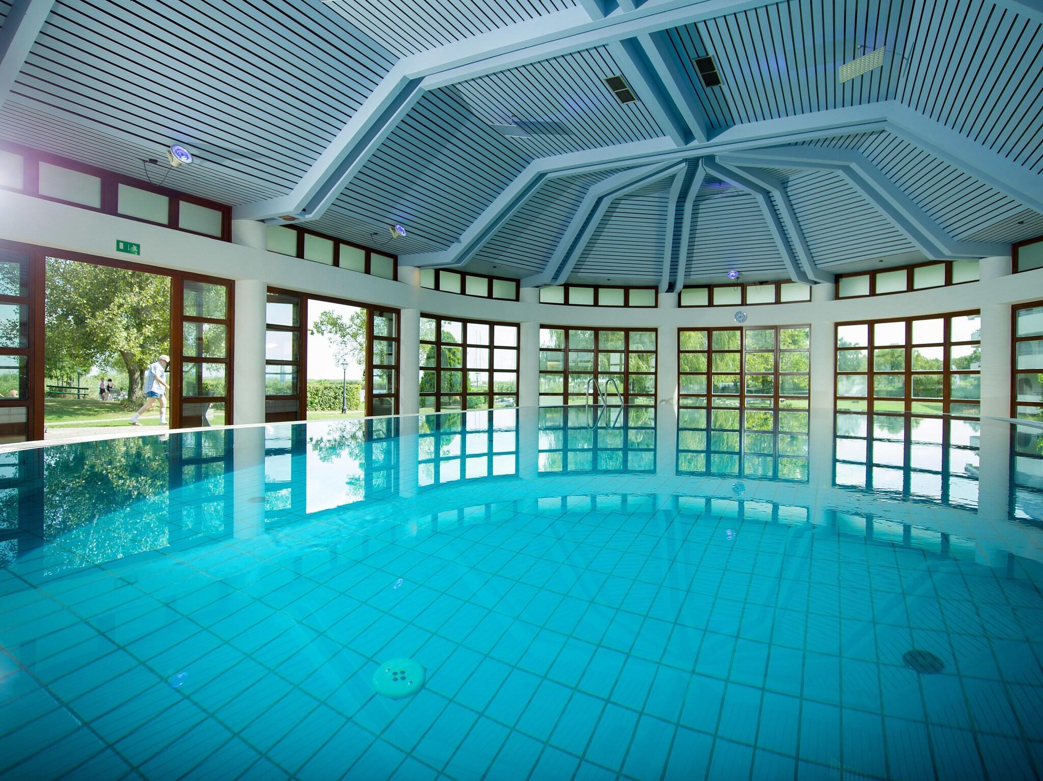 Vista Piscina Seehotel Rust