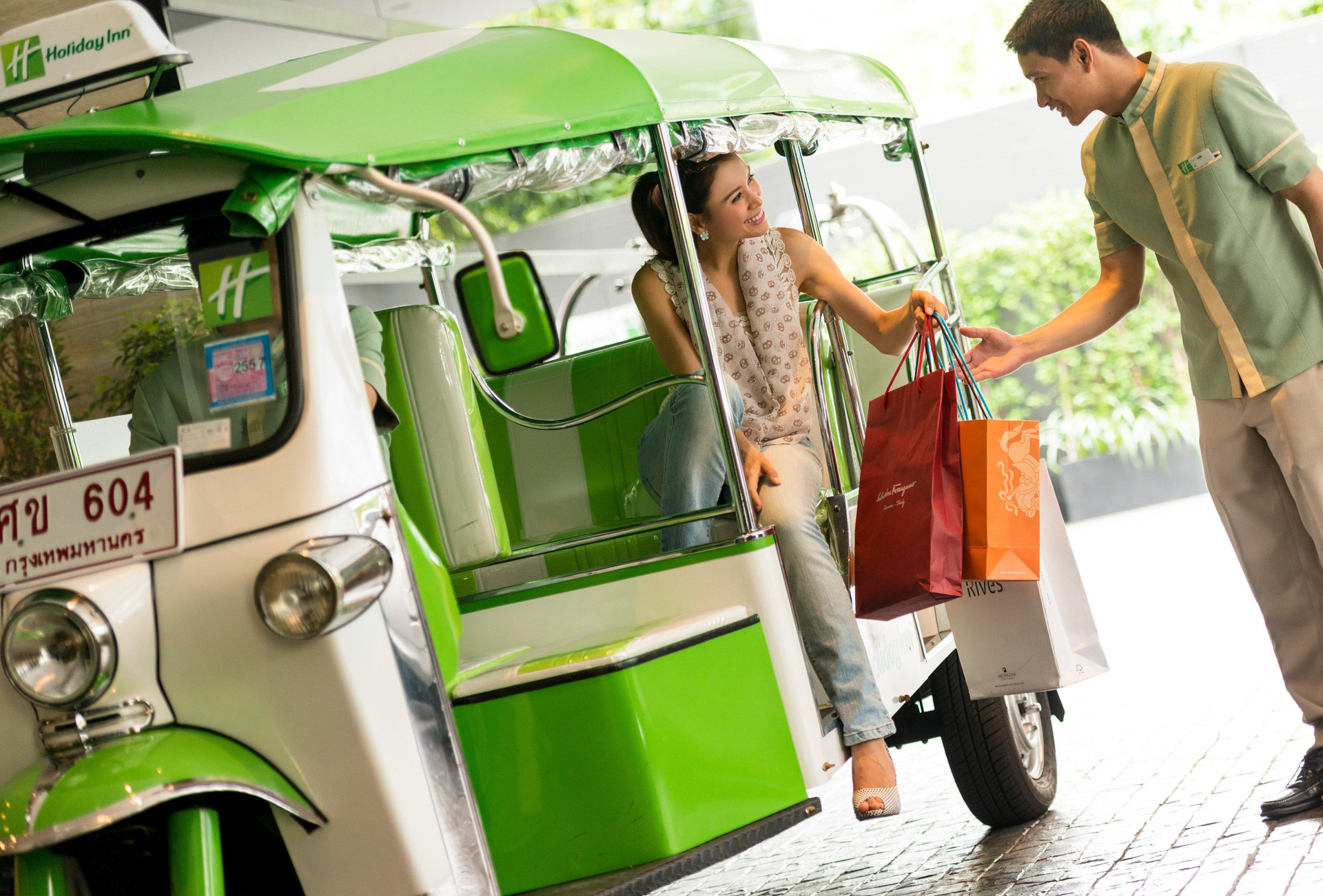 Vista Lobby Holiday Inn Bangkok Sukhumvit by IHG