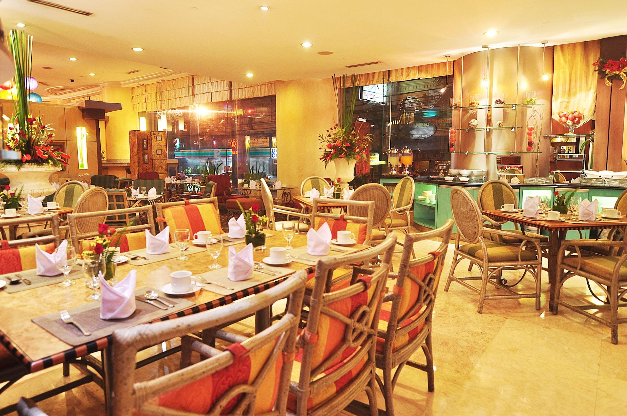 Bar/Salón Makati Palace Hotel