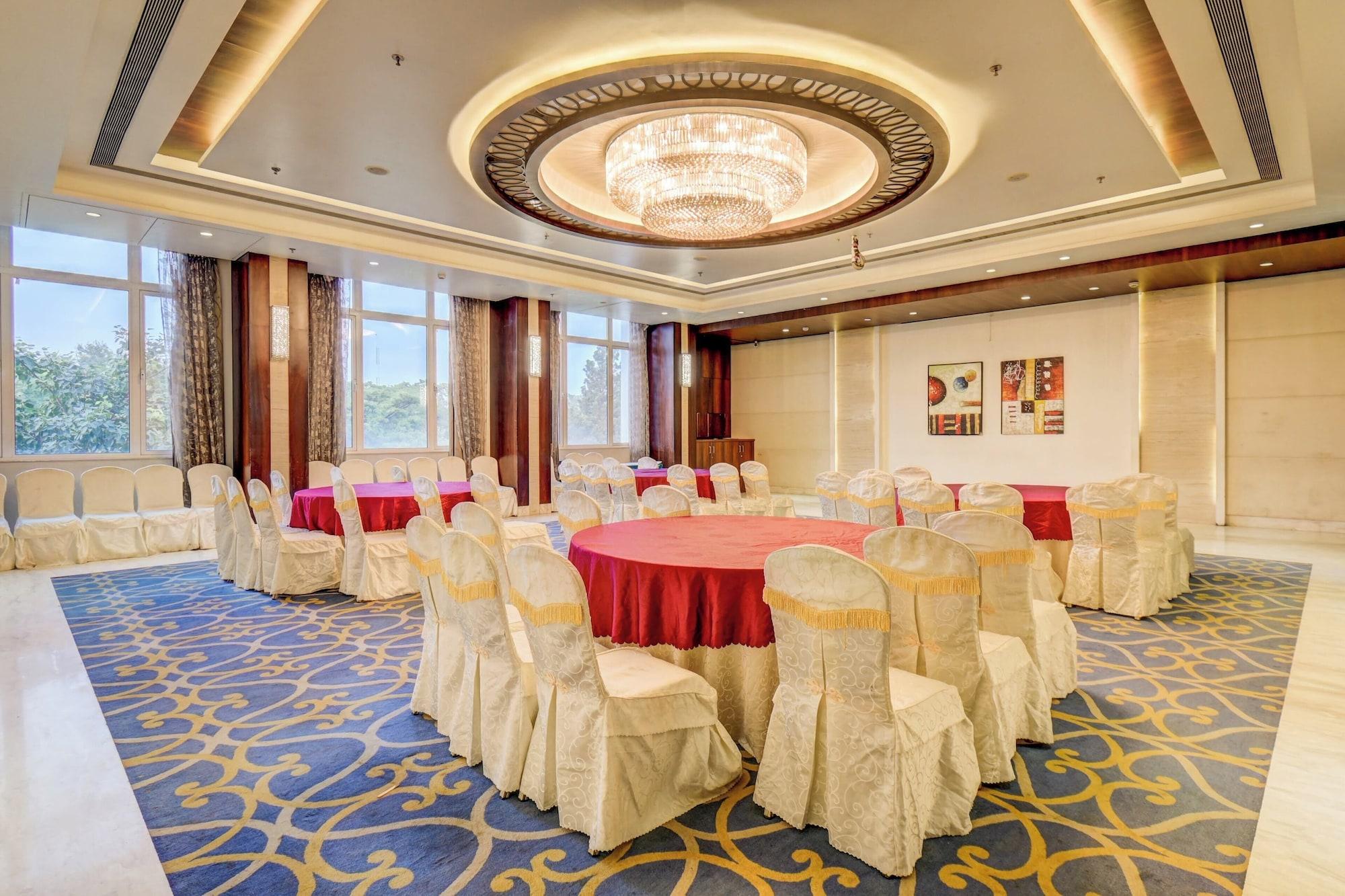 Sala de Reuniones The SSK Solitaire Hotel & Banquets