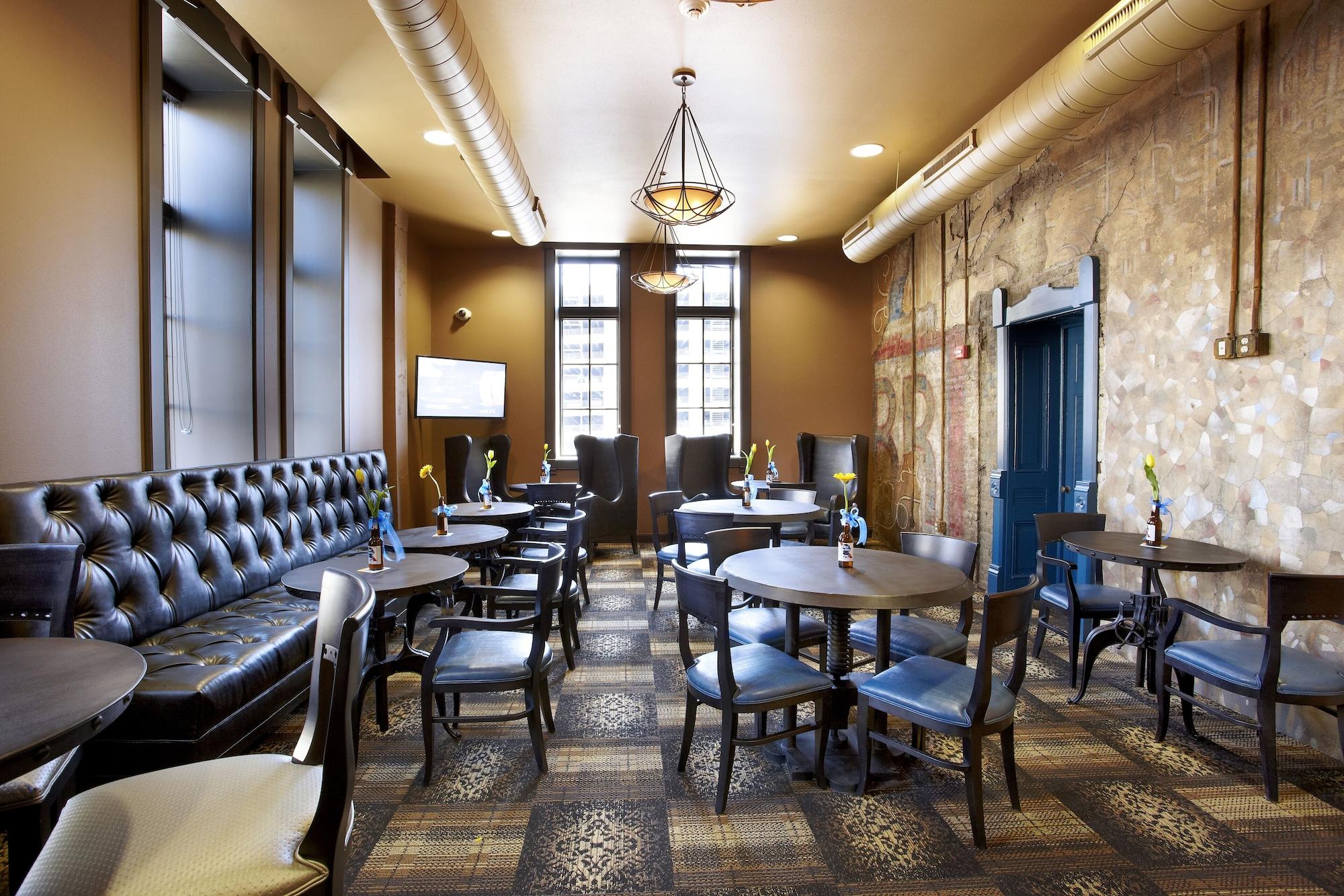 Restaurant The Brewhouse Inn & Suites