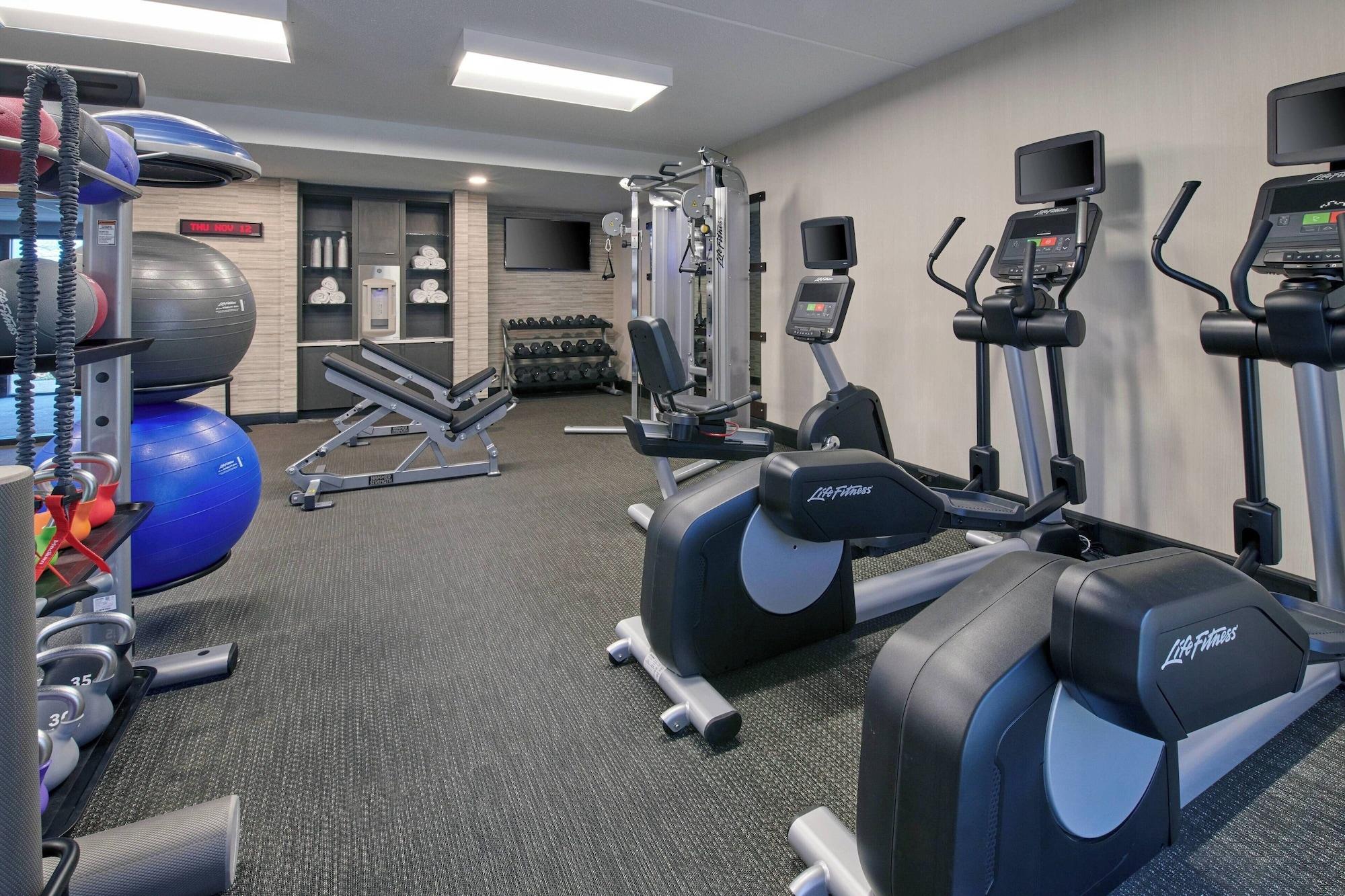 Gimnasio Courtyard by Marriott Indianapolis Castleton