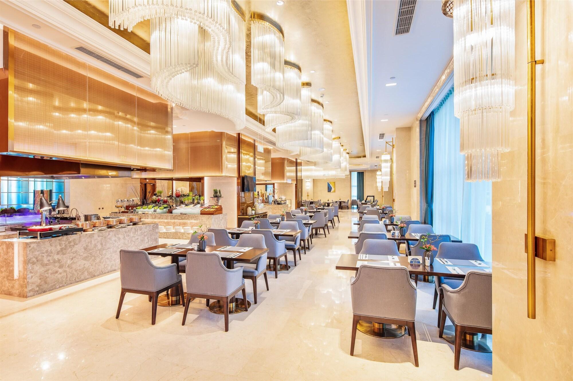 Restaurant Howard Johnson New District Plaza Ziyang
