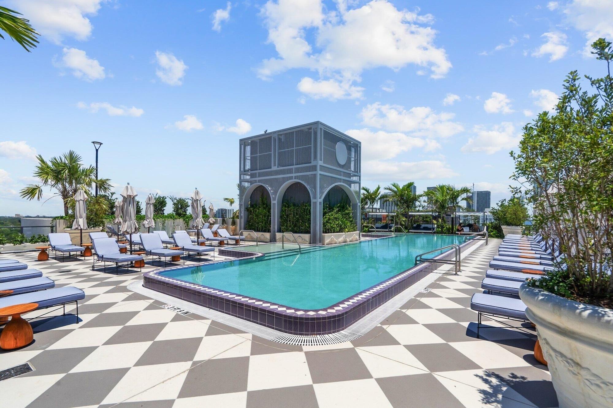 Vista Piscina Luxury Miami 1BR Apt with Pool