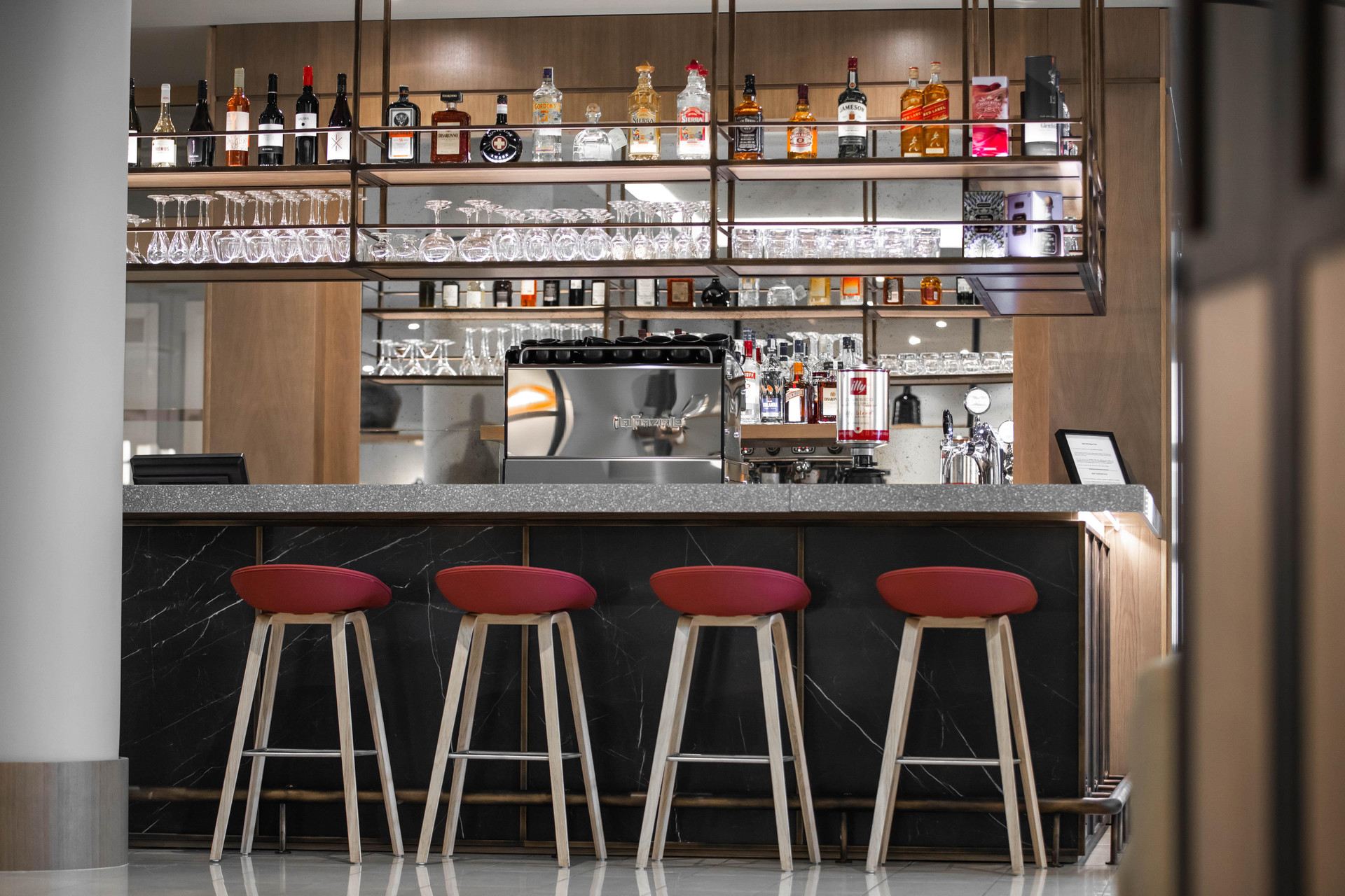 Bar/Salón Adina Apartment Hotel Budapest