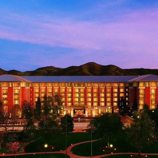 Four Seasons Hotel Los Angeles at Westlake Village