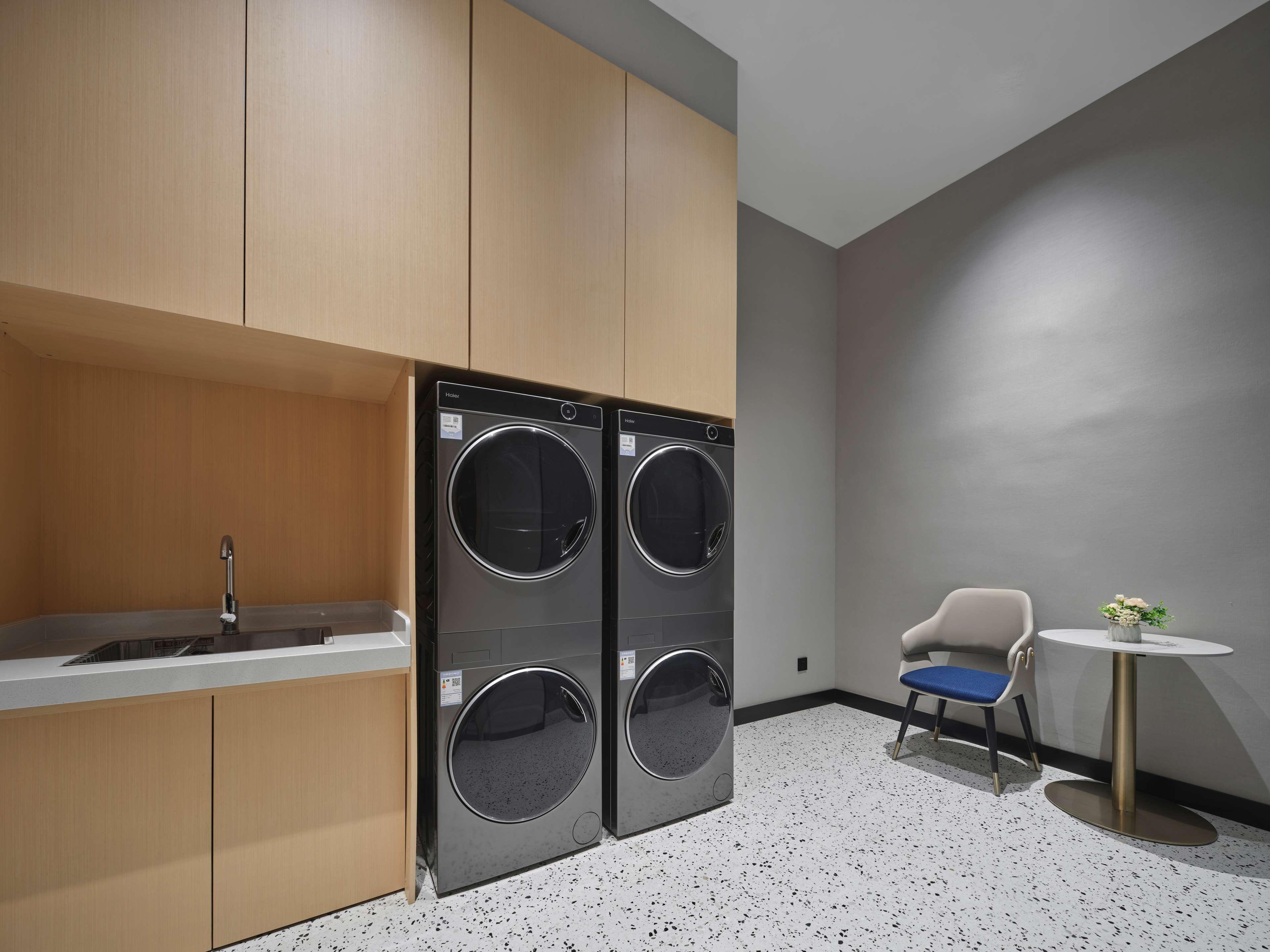 Vista Exterior Hilton Garden Inn Aksu Downtown