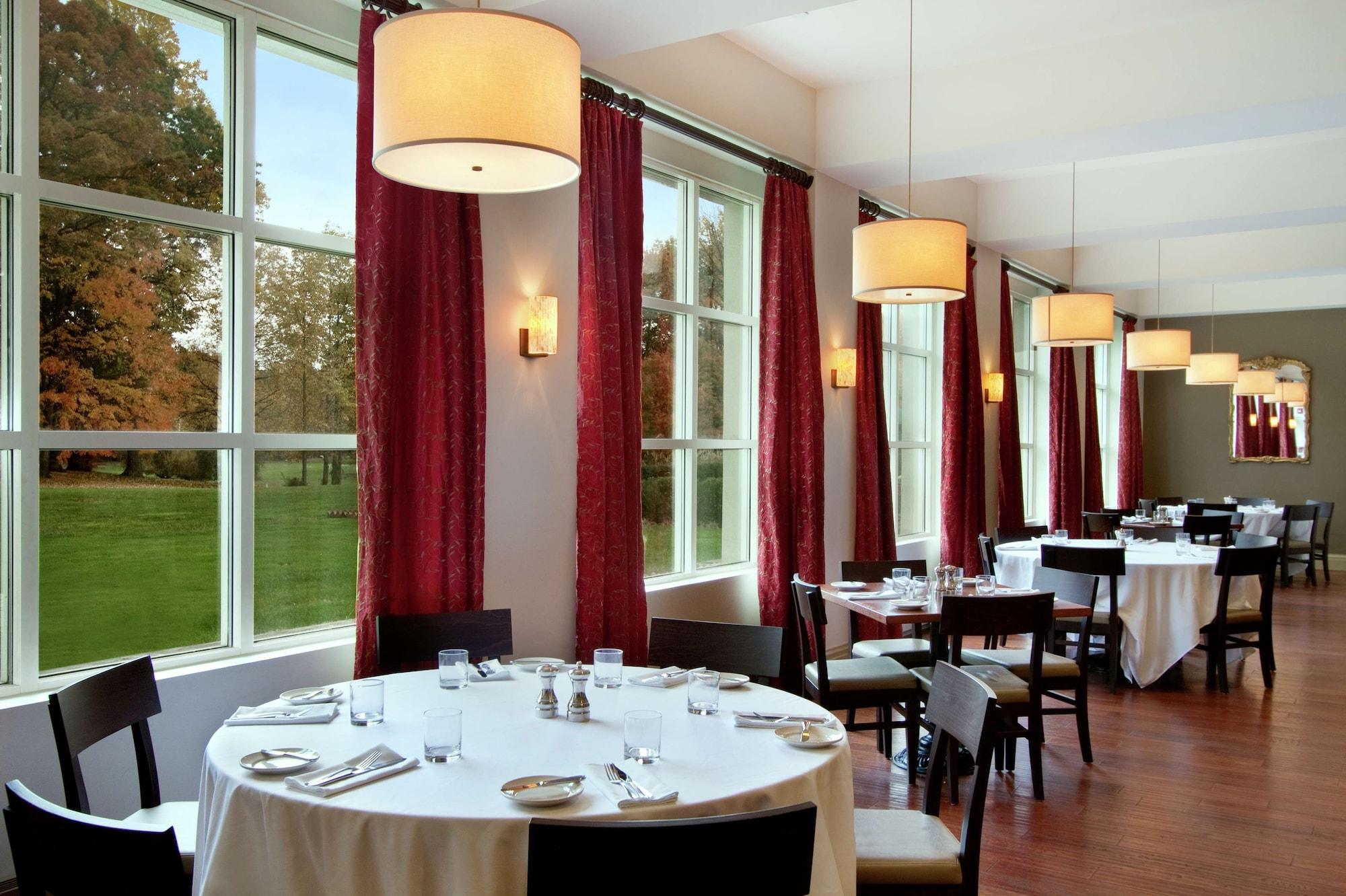 Restaurant Hilton Pearl River