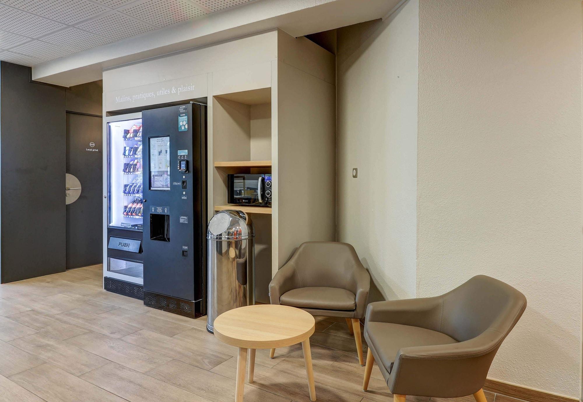 Vista Lobby B&B HOTEL Paray-le-Monial