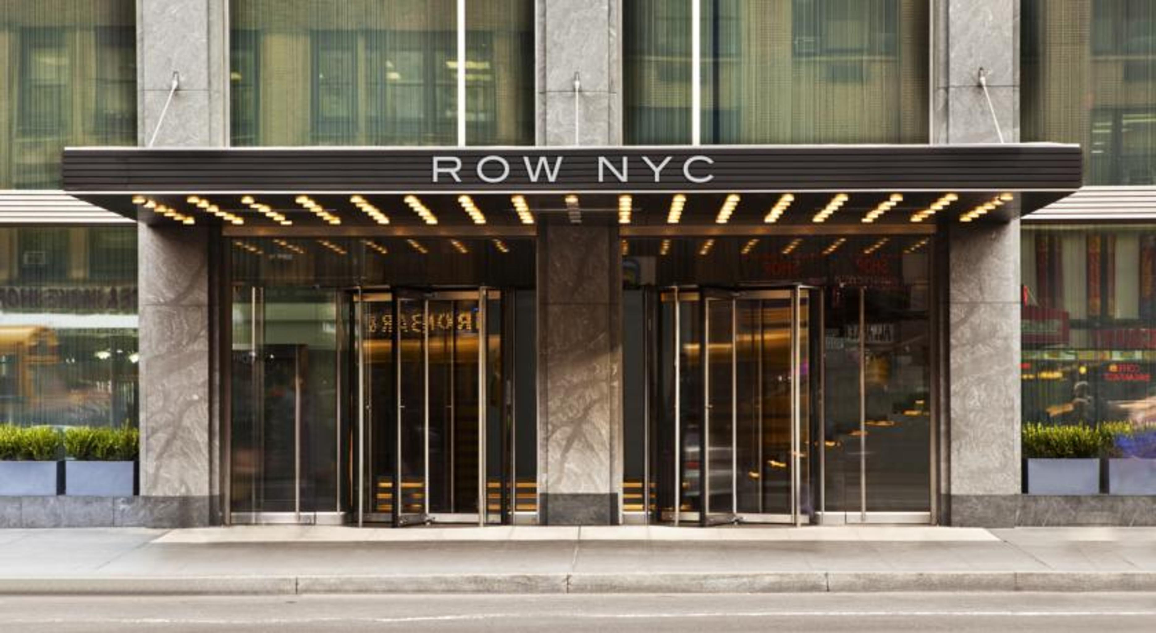 Vista Exterior Row NYC