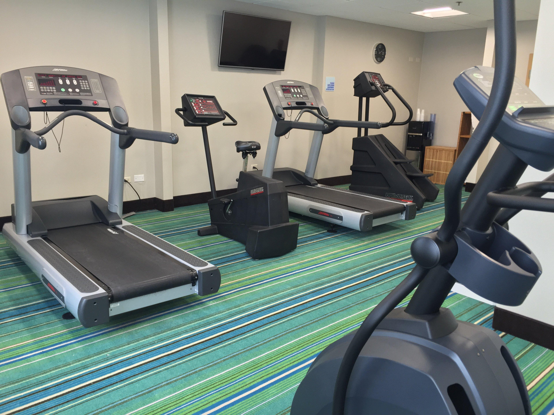 Instalaciones Recreativas Holiday Inn Express Chicago Arlington Heights