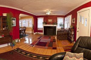 Alquiler Vacacional - Downtown House with a Big Back Yard