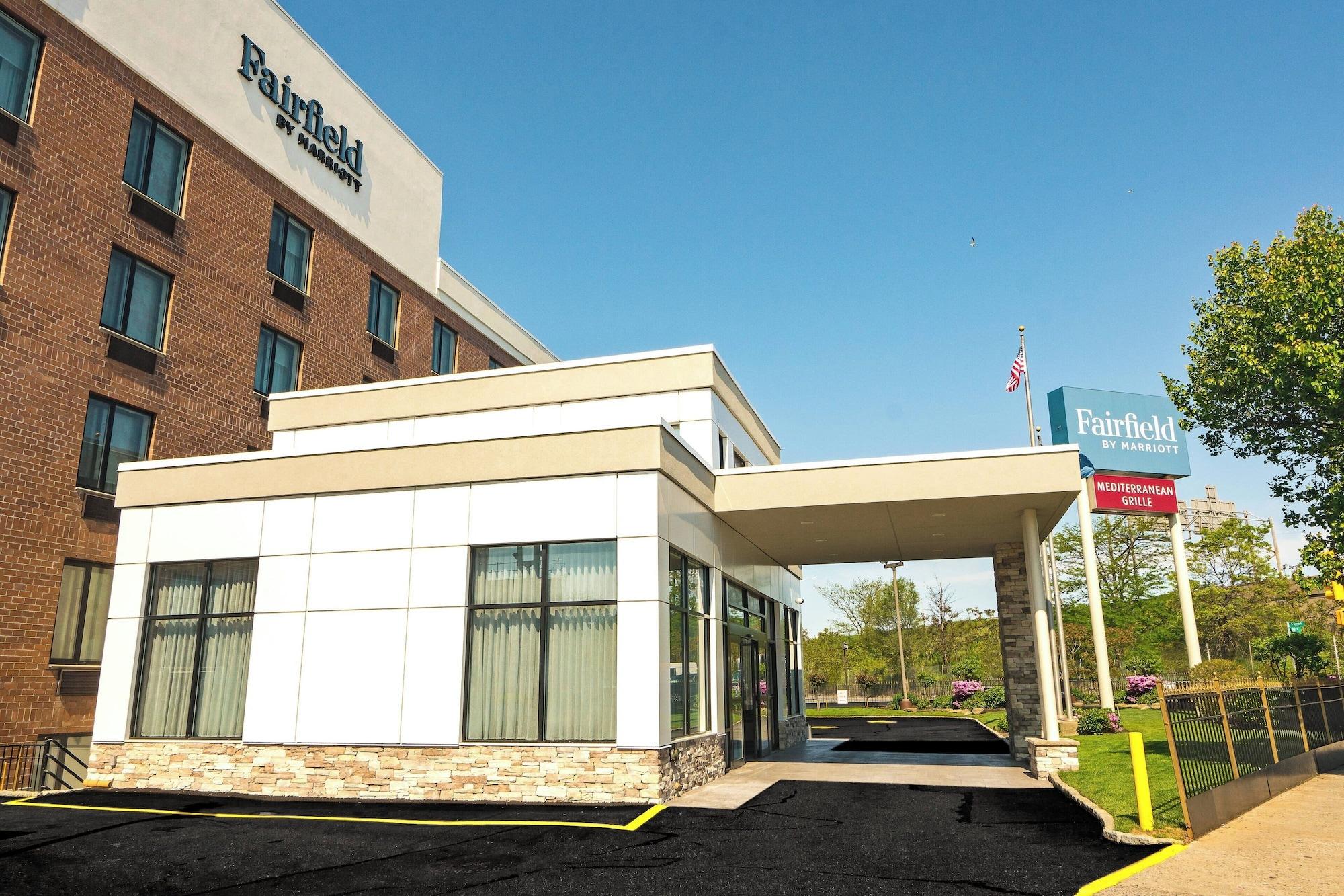 Vista Exterior Fairfield Inn by Marriott JFK Airport