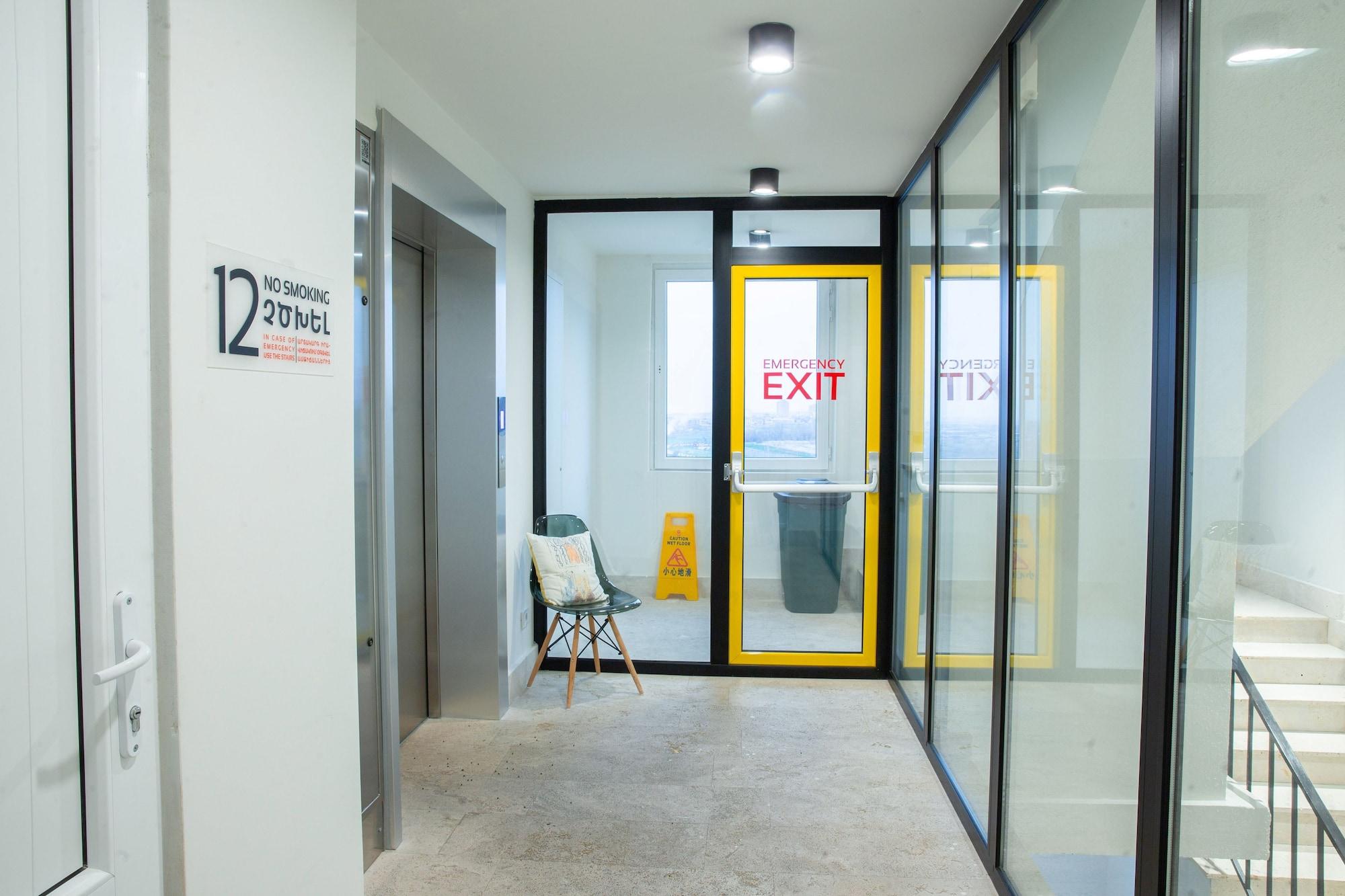 Varios RIS Dalma Collection Yerevan