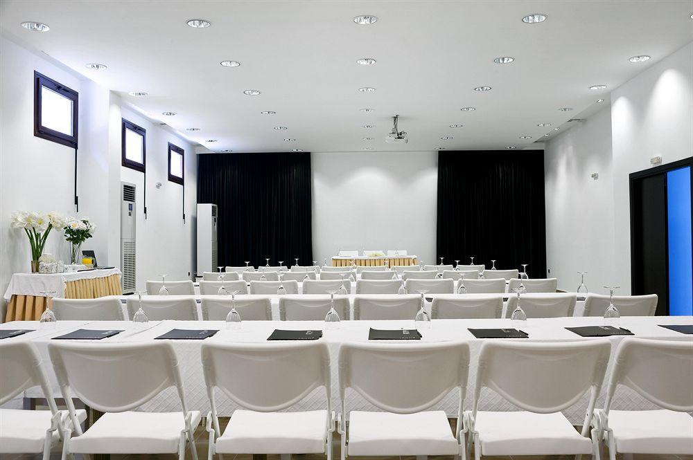 Sala de Reuniones 9 Muses Santorini Resort