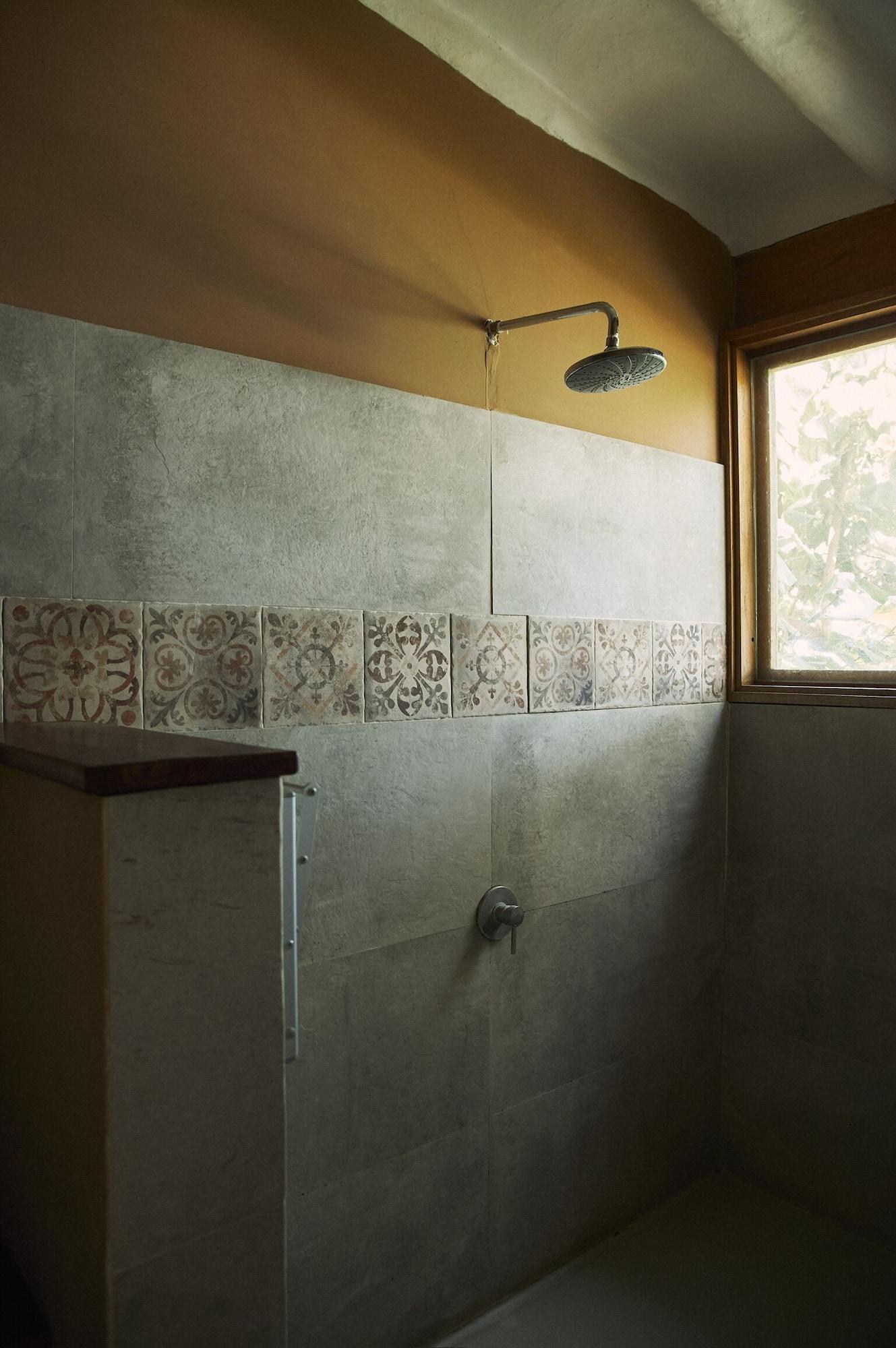 Equipamiento de Habitación Hualtaco Adobe by Wynwood House