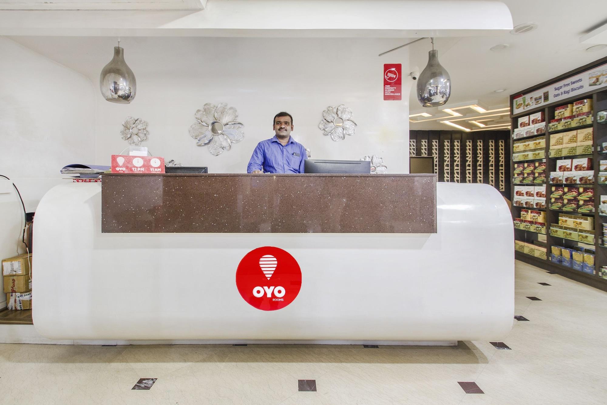 Vista Lobby OYO 10209 Hotel AVS Sweet Magic