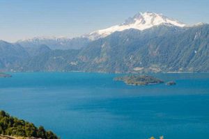 Actividad - Tour por el lago Todos los Santos y Villa Peulla