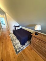 Alquiler Vacacional - Charming 4-BR Walk to Beach, Lighthouse, Main Street & Jet Express - sleeps 10