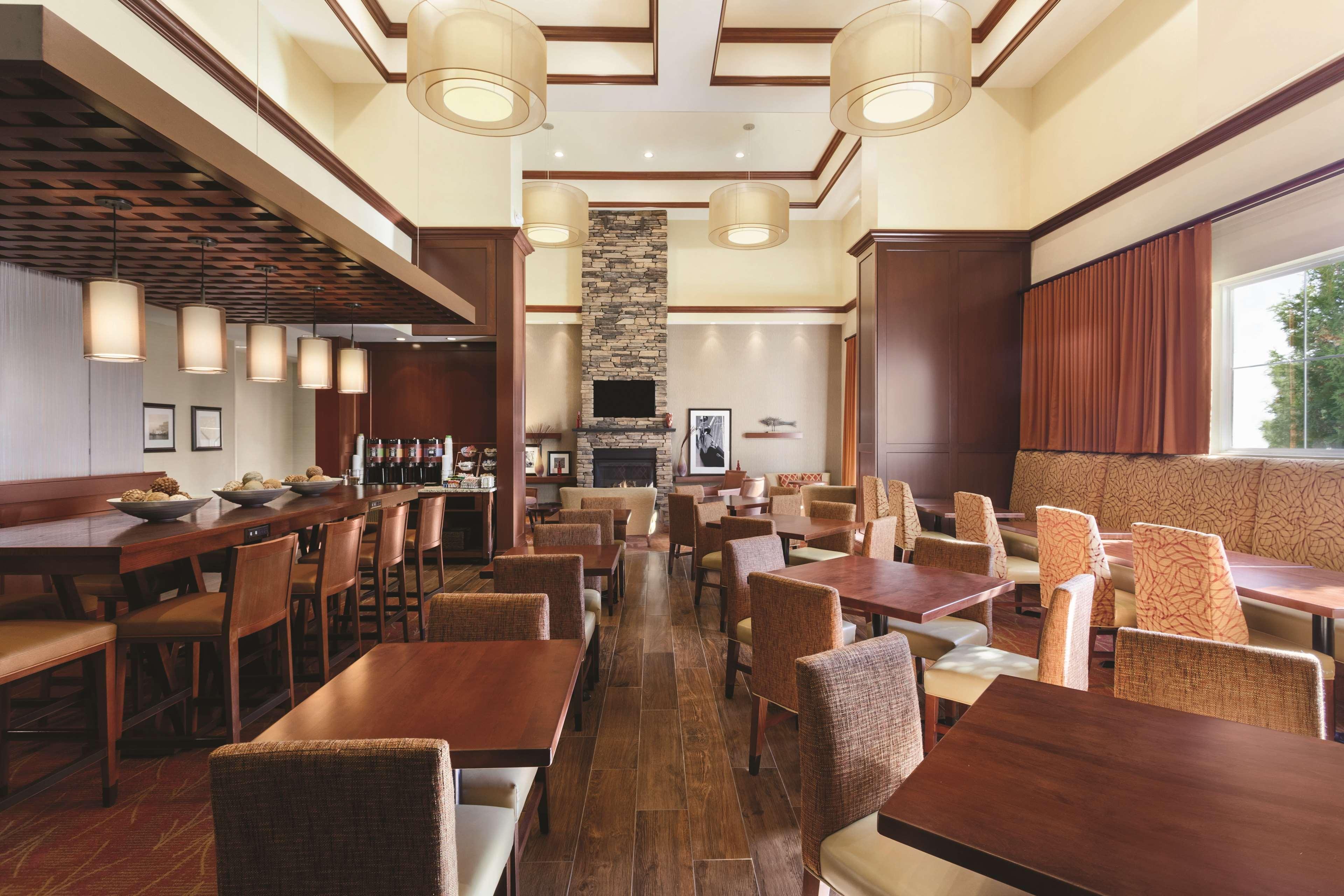 Restaurant Hampton Inn & Suites Mystic