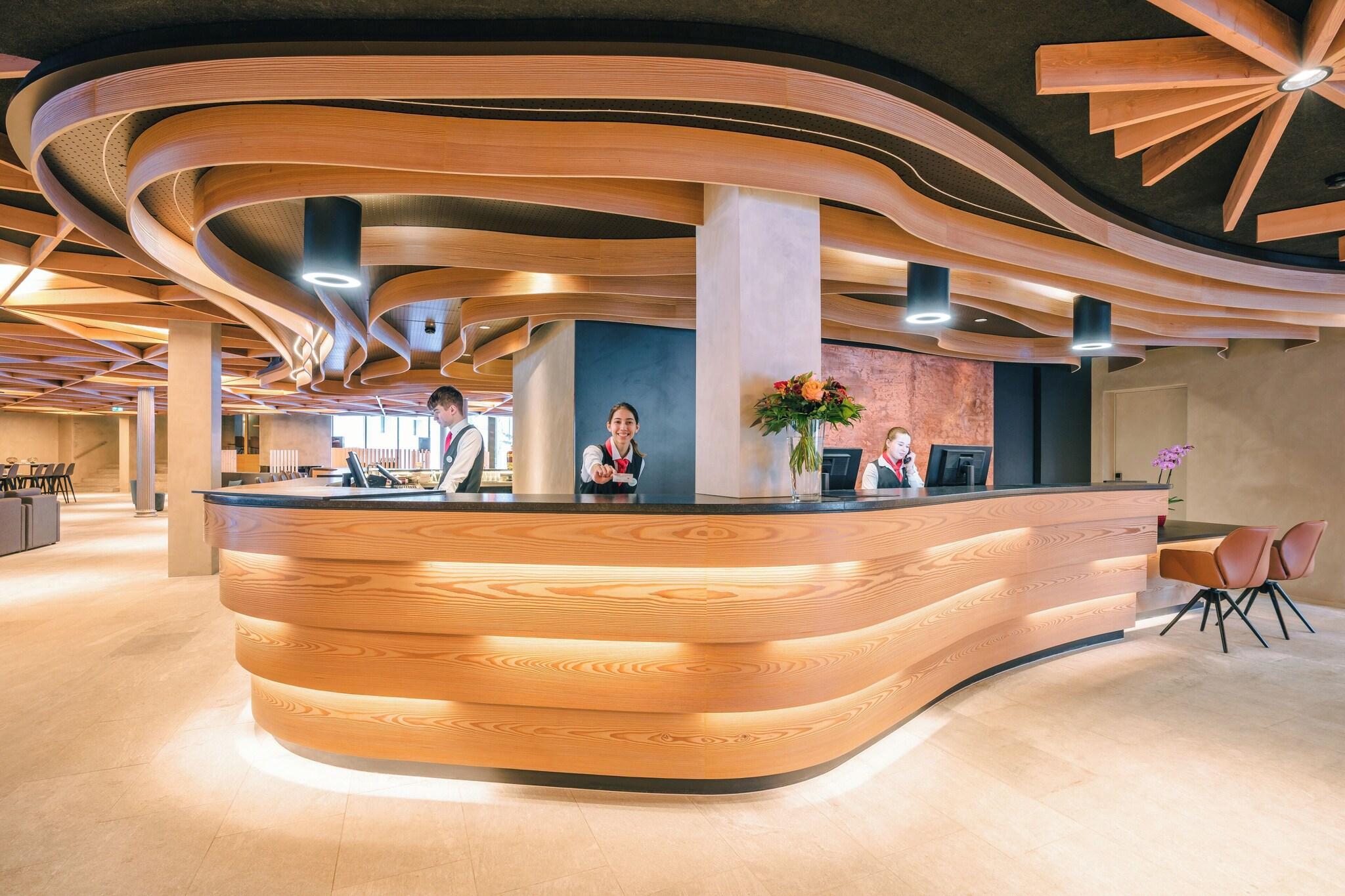 Vista Lobby Hotel Laudinella