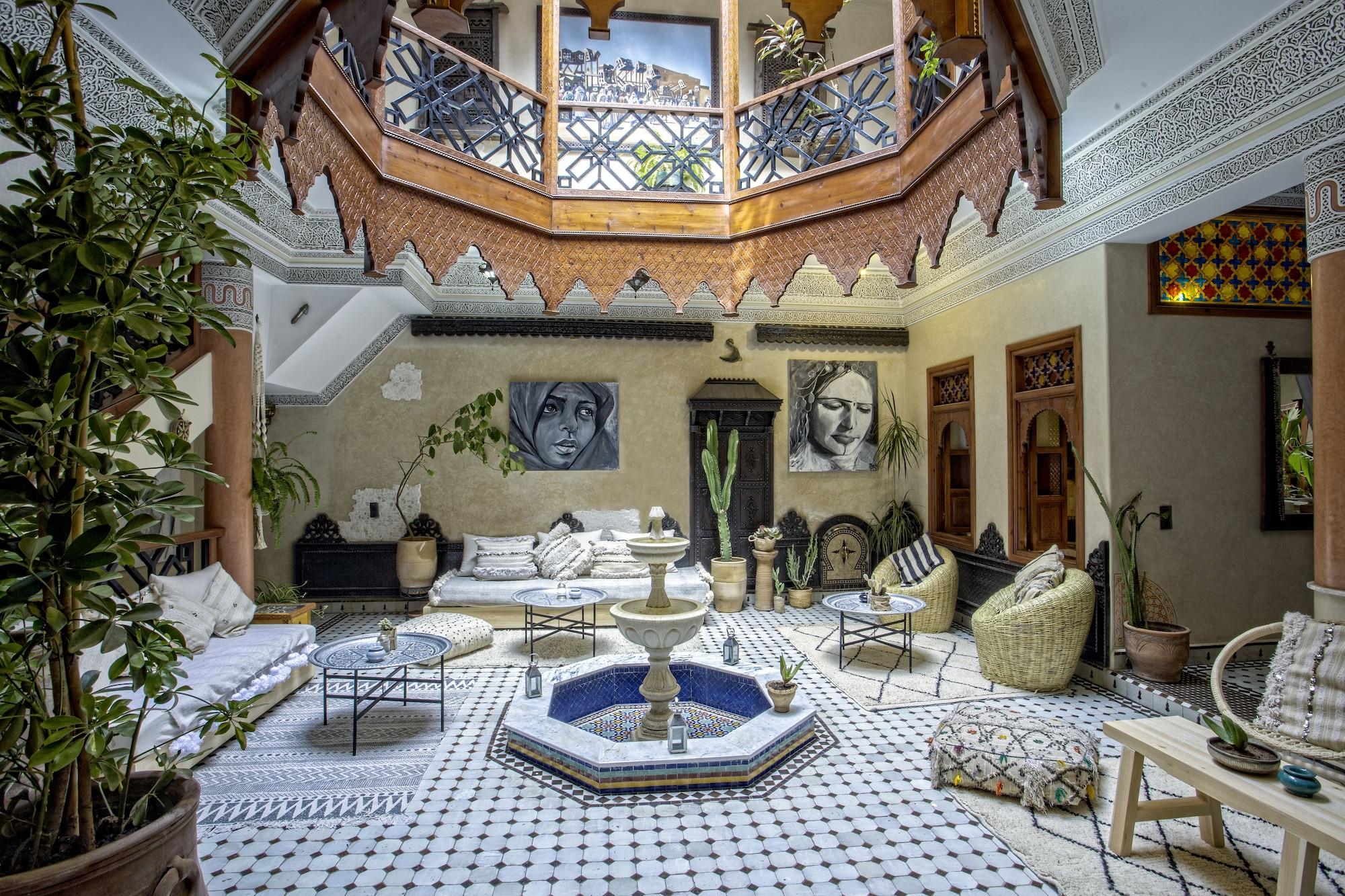 Varios Riad El Wiam