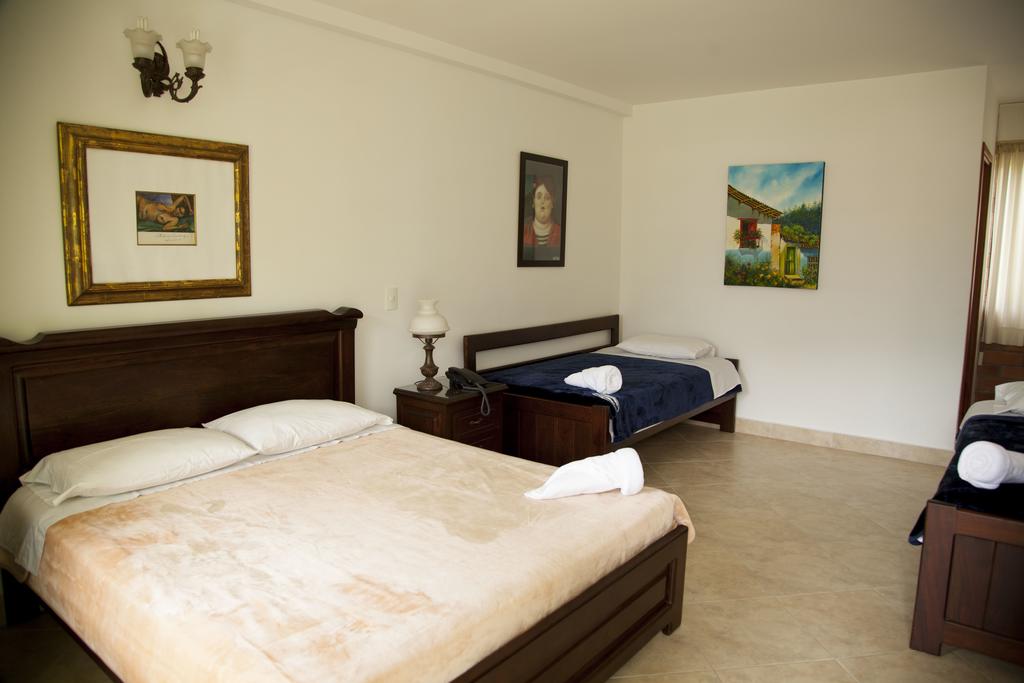 Habitación Hotel y Centro de Convenciones La Extremadura