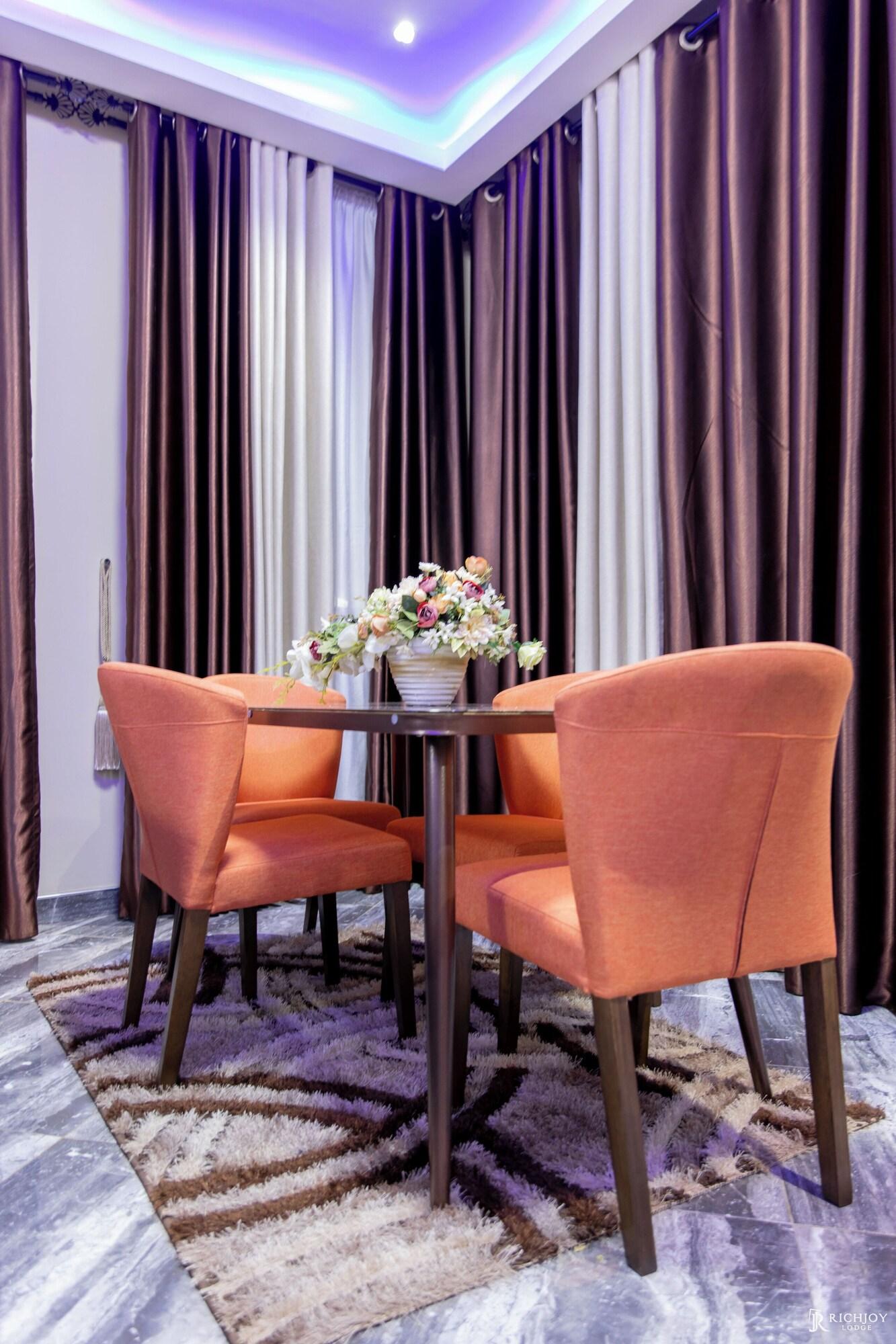 Equipamiento de Habitación RichJoy Lodge