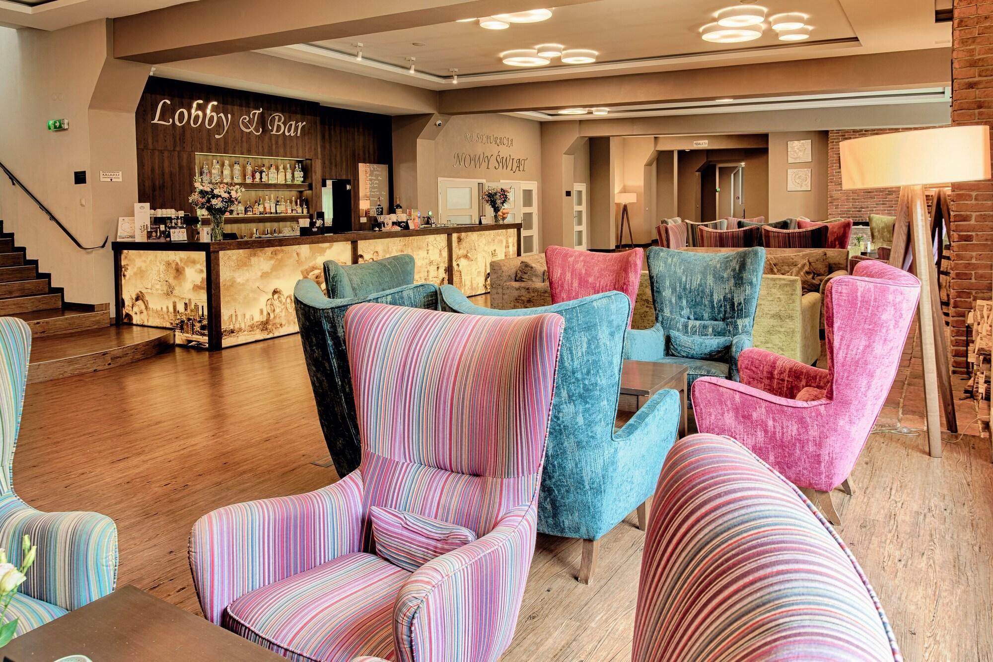 Bar/Salón Citi Hotel's Warszawa-Falenty