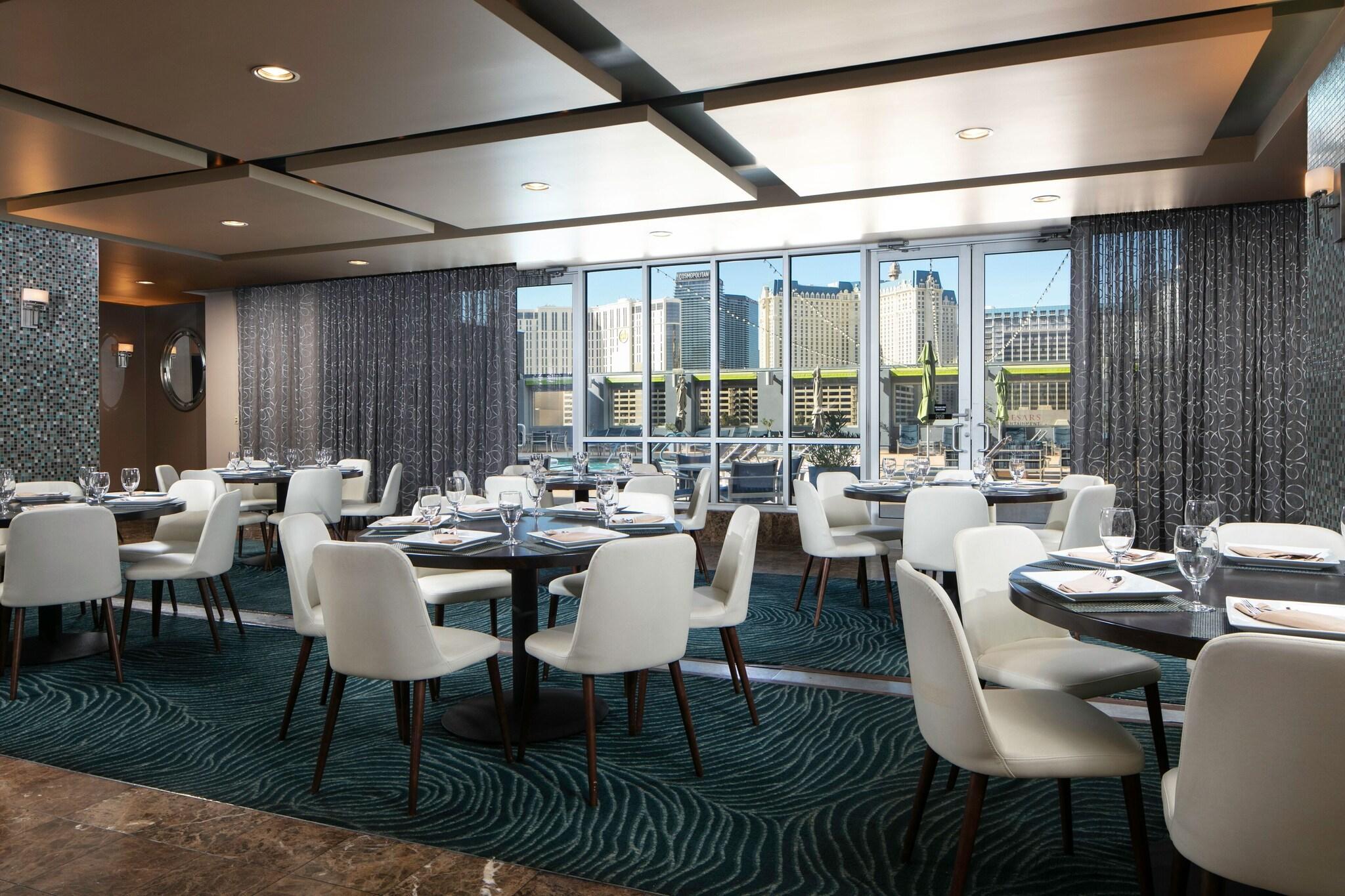 Restaurant The Platinum Hotel