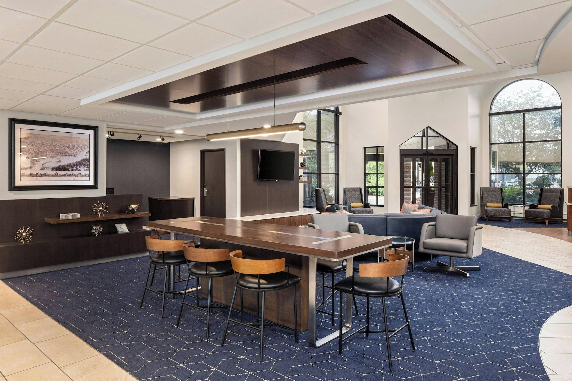 Vista Lobby Courtyard by Marriott La Crosse