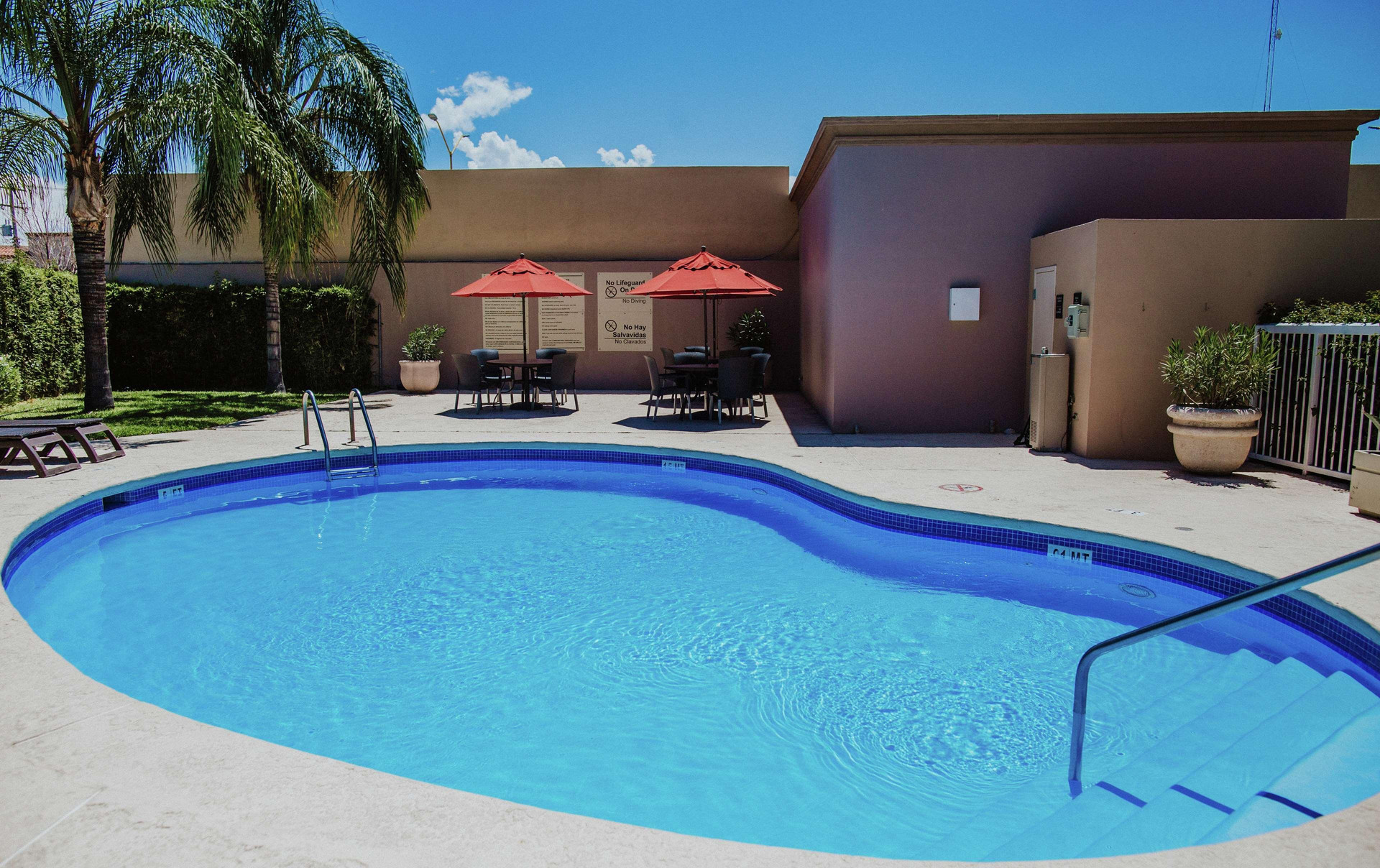 Vista Piscina Hampton Inn by Hilton Torreon-Airport Galerias