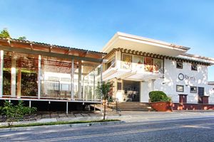 Alojamiento - La Riviera Hotel B&B