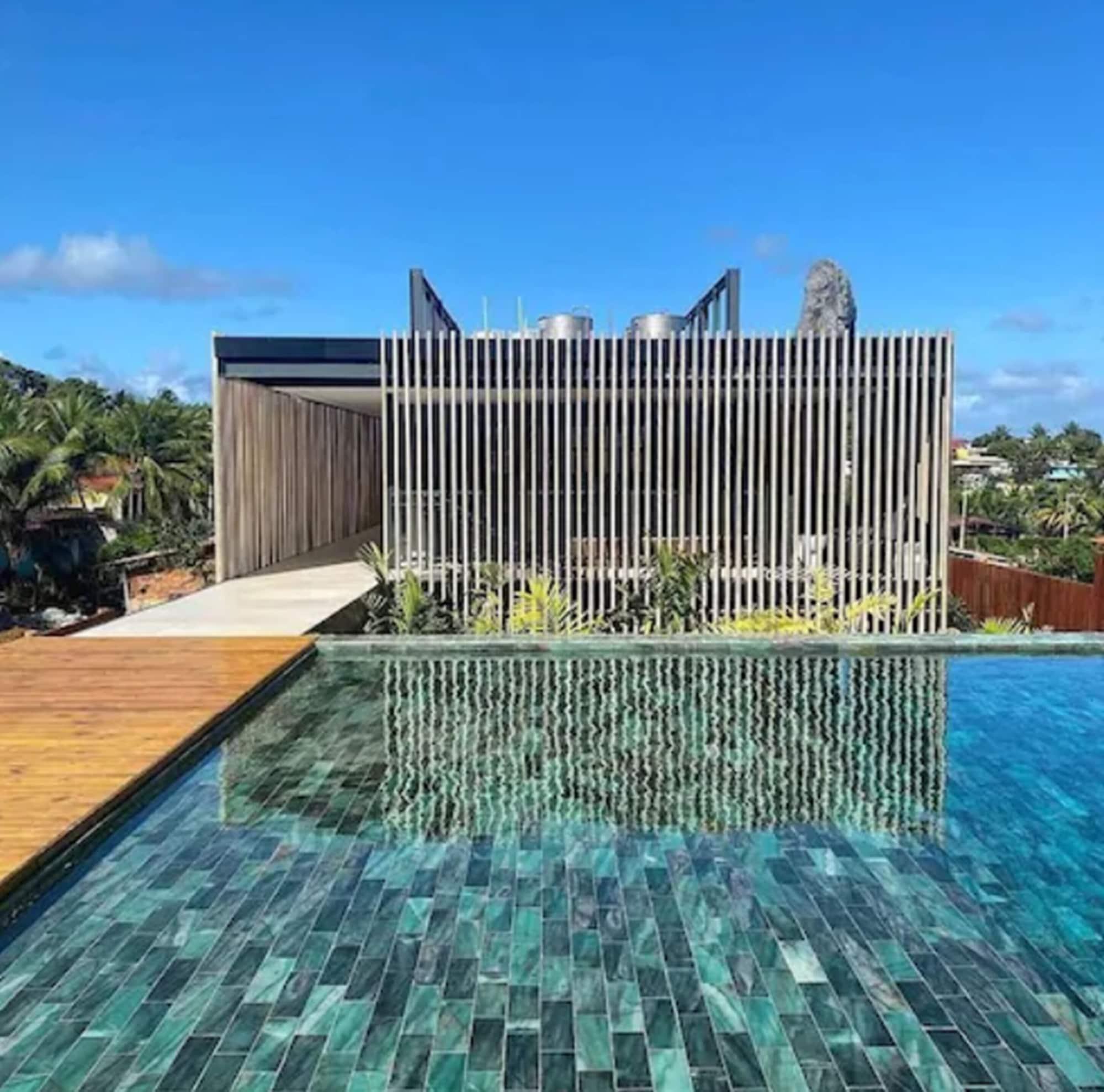 Vista Piscina Pousada Maria Flor Noronha