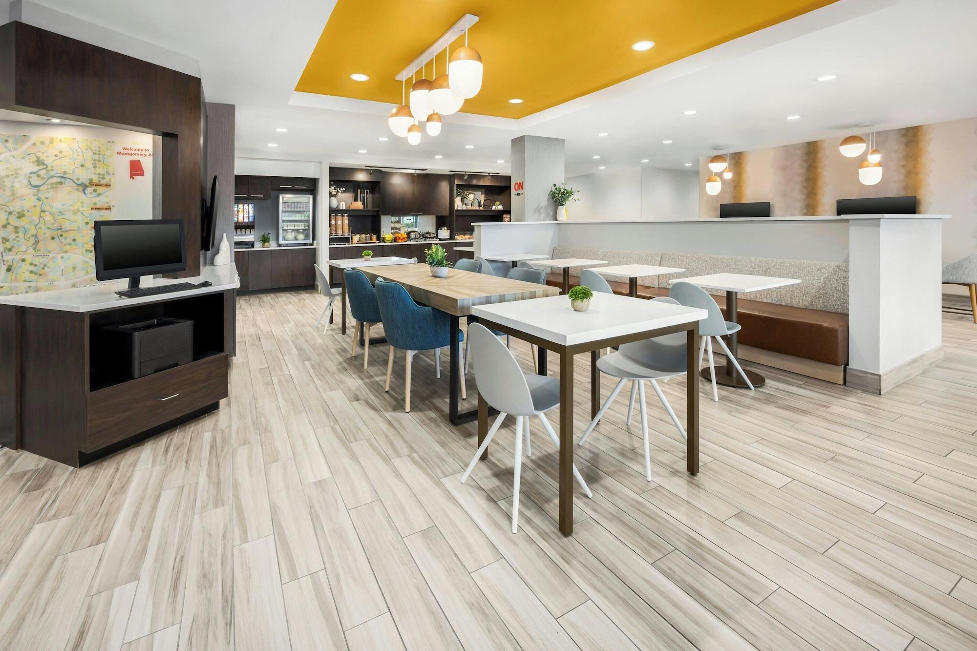 Restaurant TownePlace Suites by Marriott Montgomery EastChase