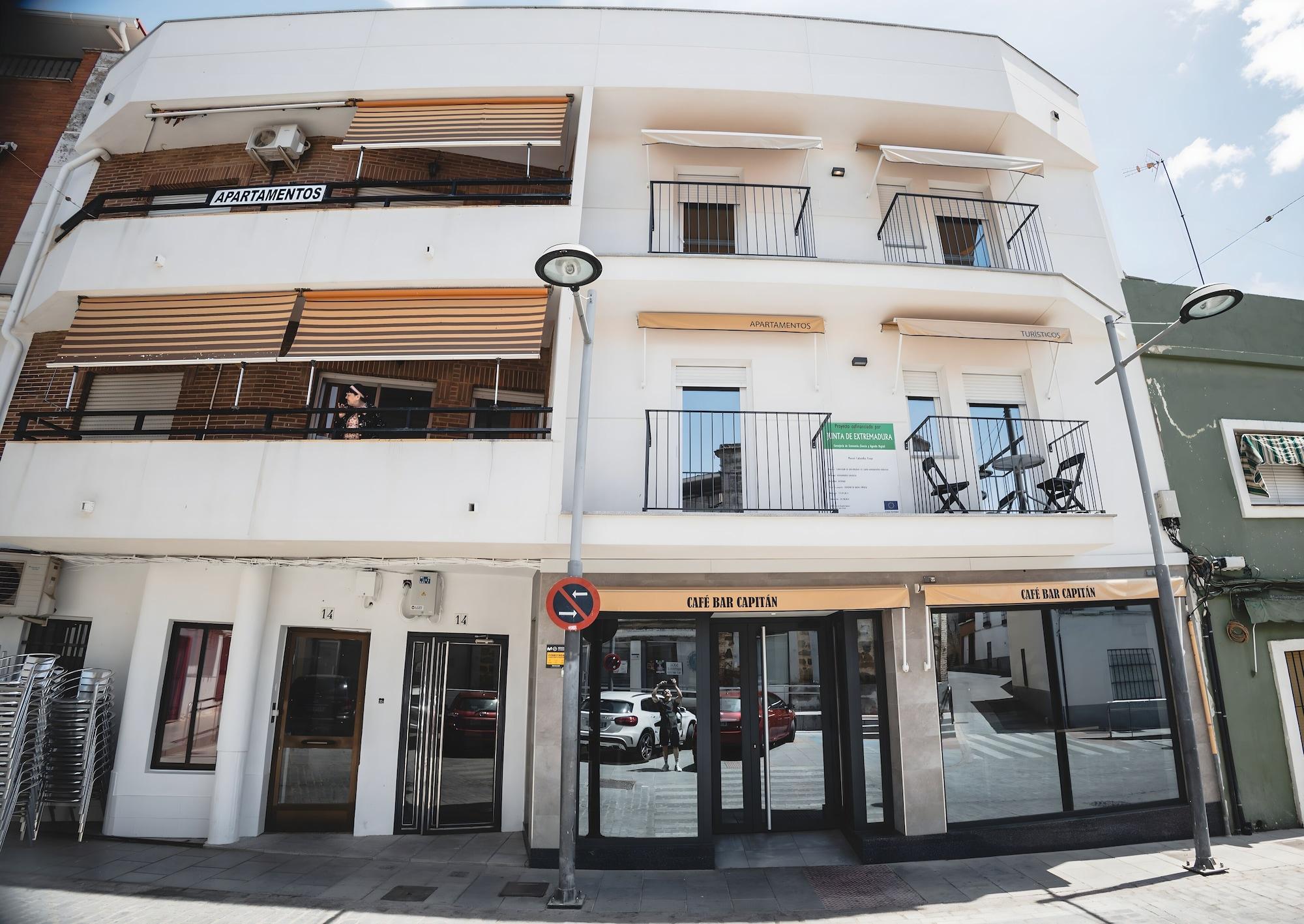 Varios Apartamentos Turísticos Capitán