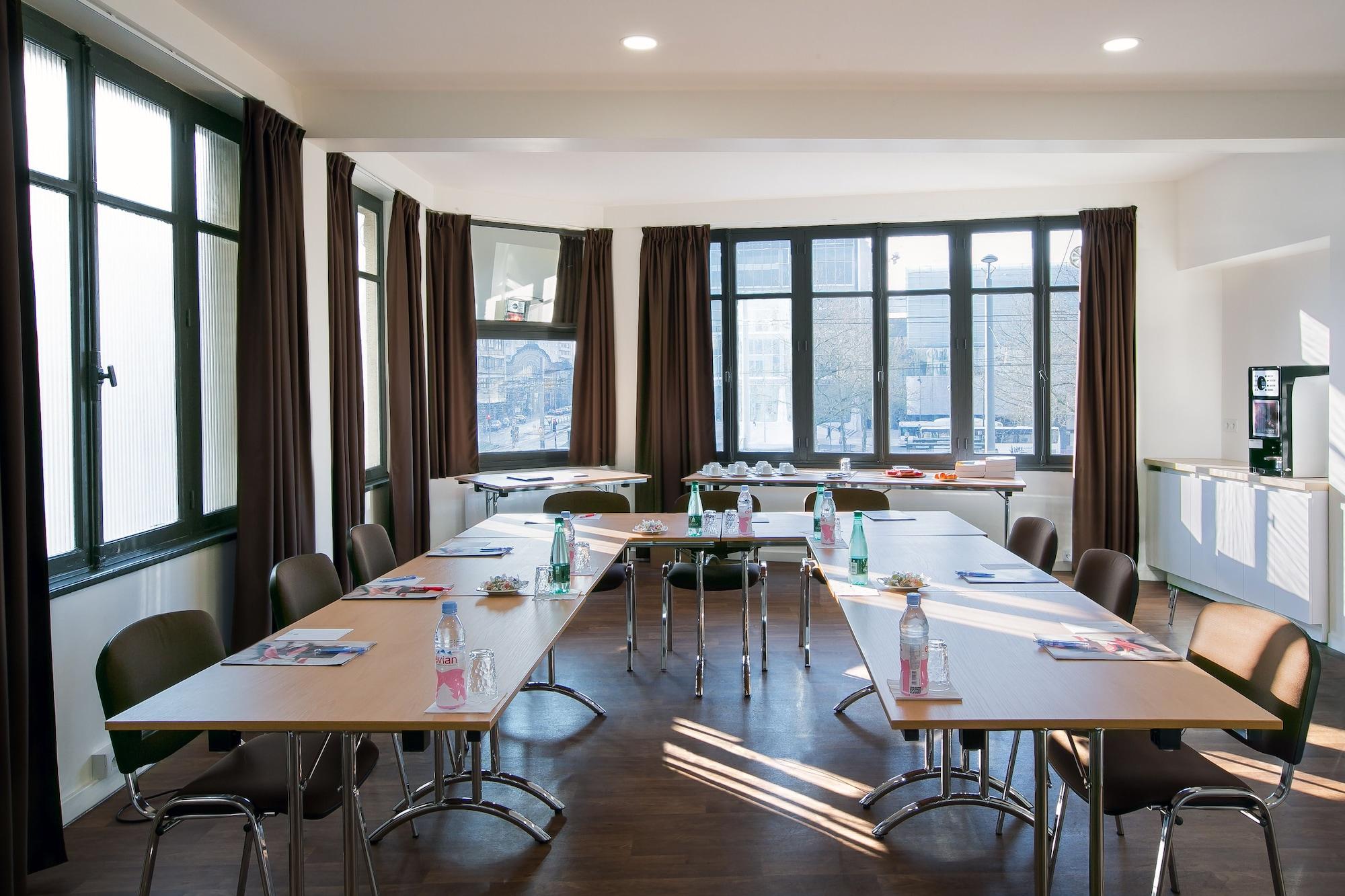 Sala de Reuniones Hotel Foch Nancy Centre Gare