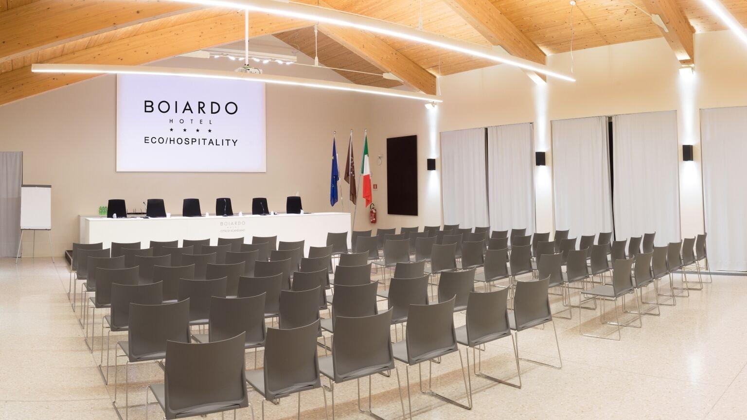 Sala de Reuniones Boiardo Hotel