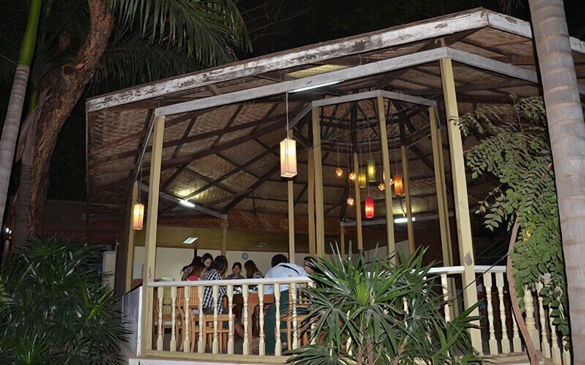 Restaurant Aung Mingalar Hotel