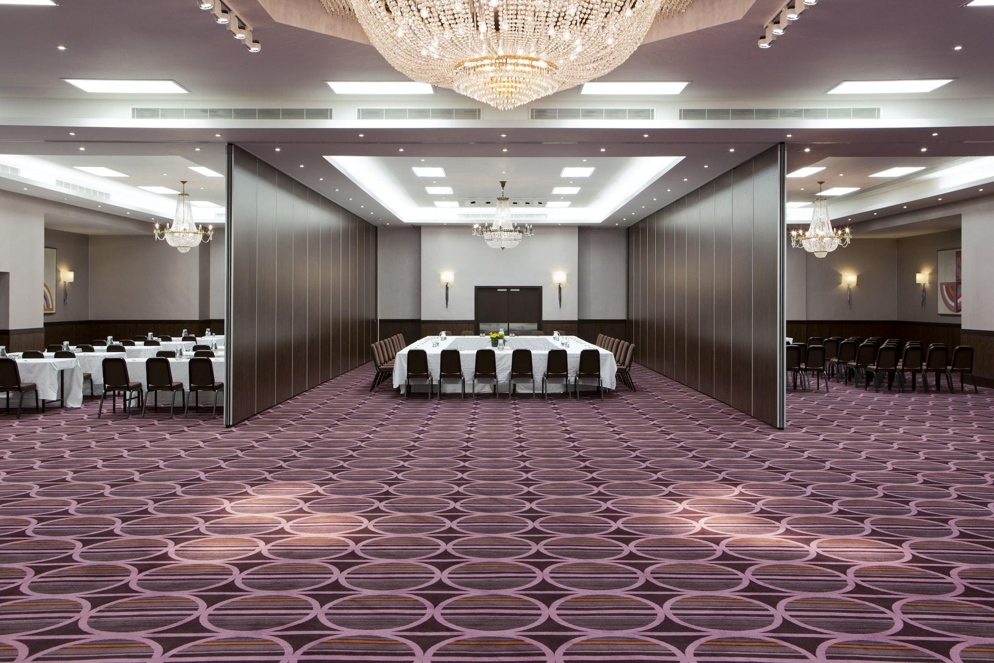 Sala de Reuniones Royal National Hotel