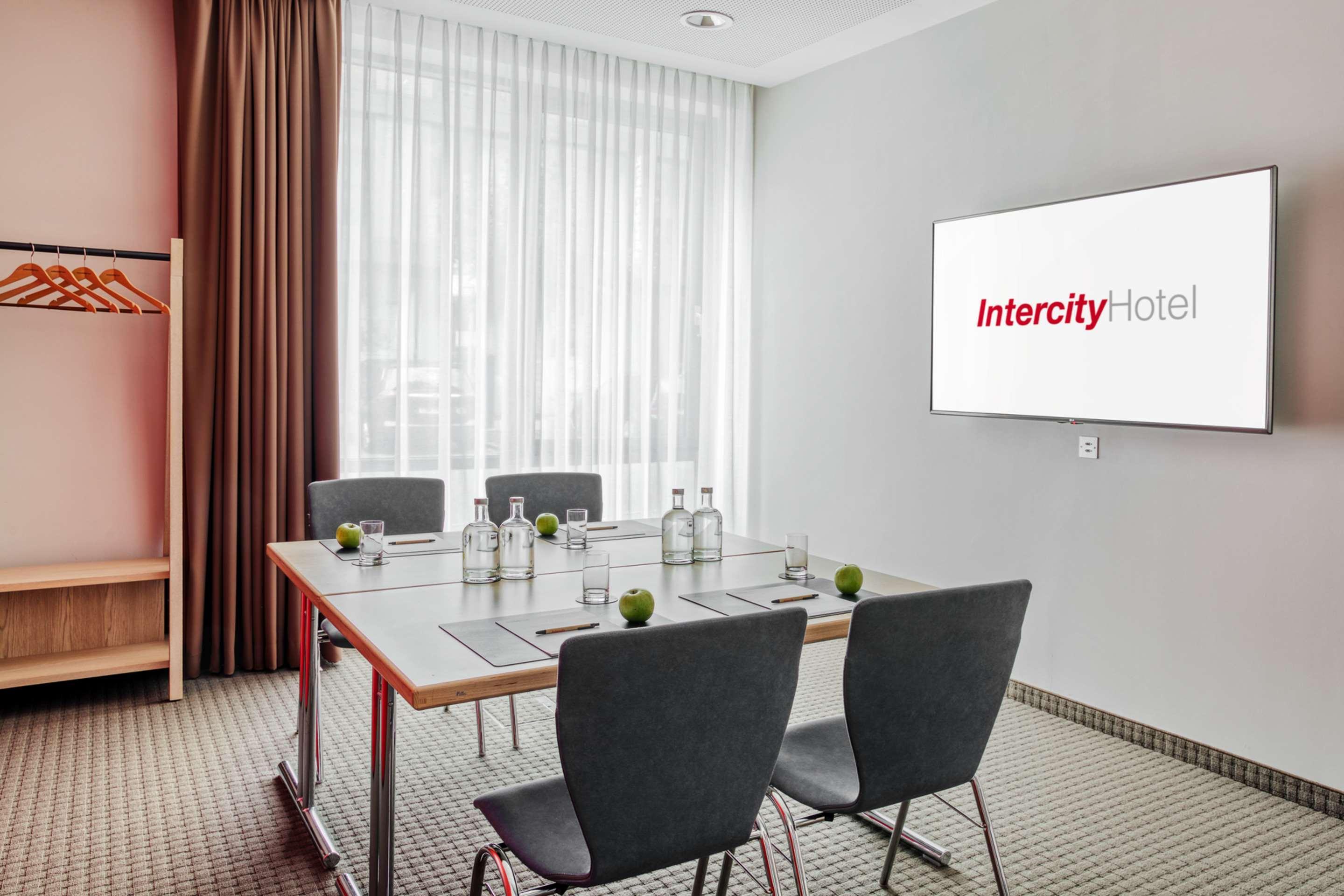 Sala de Reuniones IntercityHotel Nürnberg