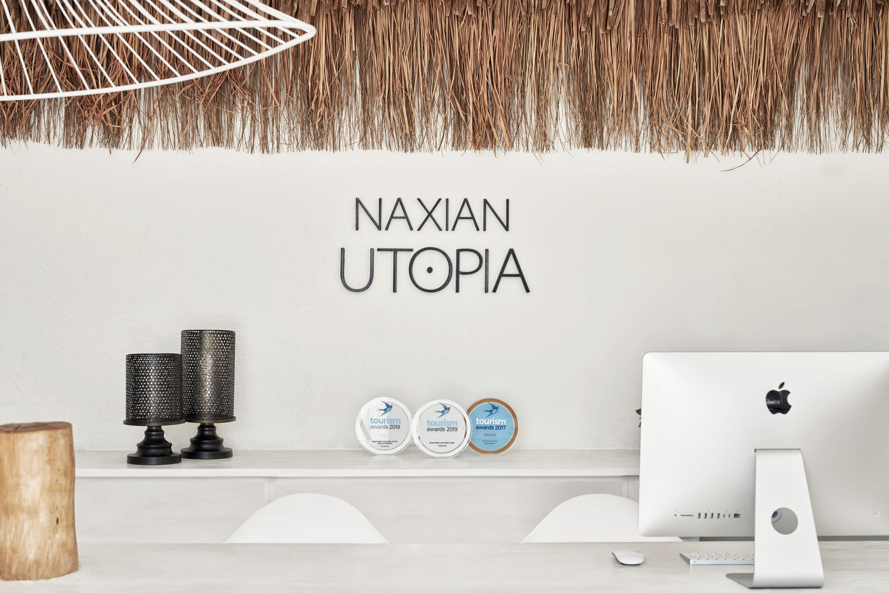 Vista Exterior Naxian Utopia