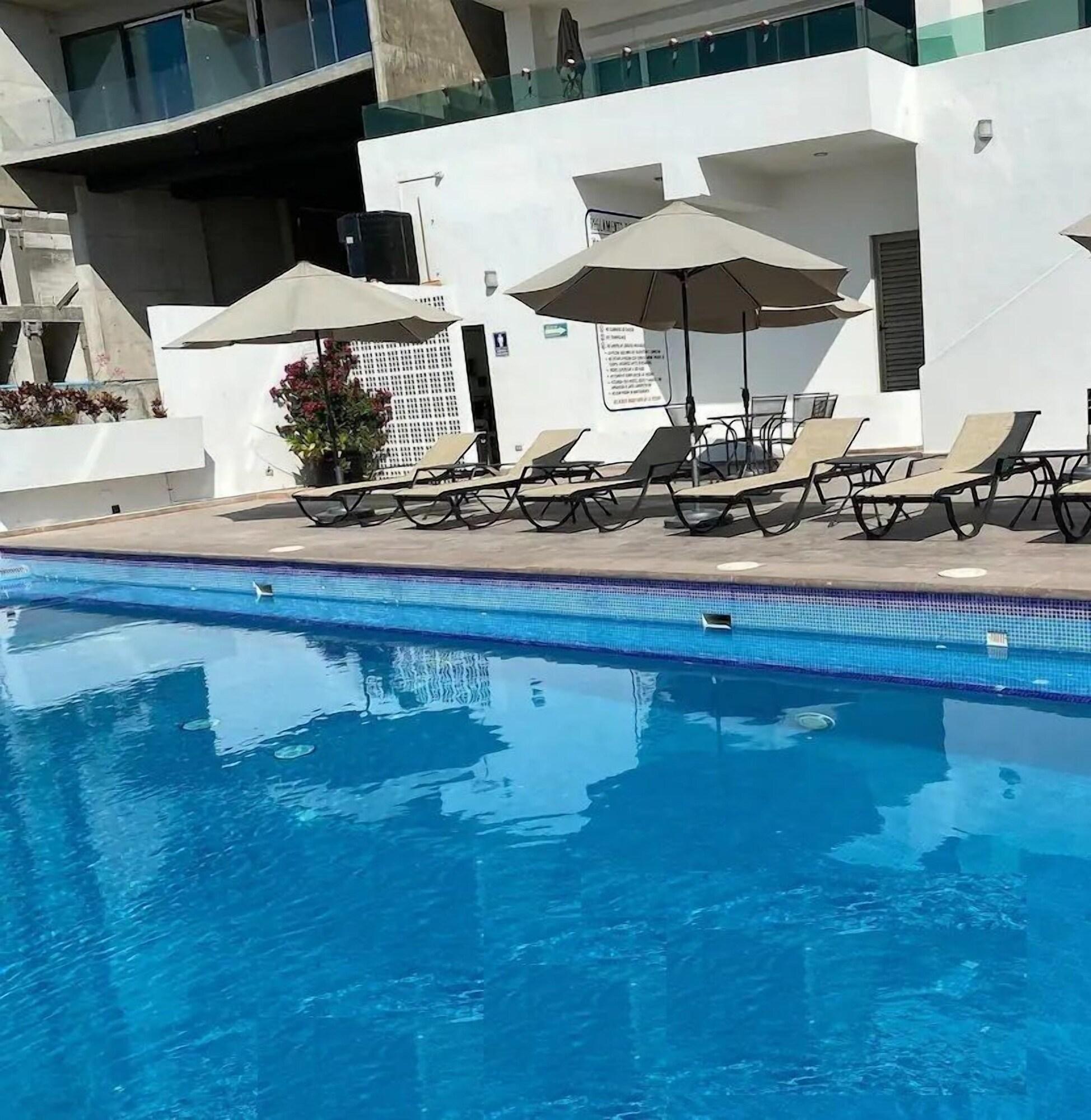 Vista Piscina Condos BTB