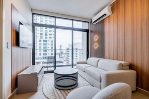 Vacation Rental - w Deluxe 2BR w Balcony View in San Francisco