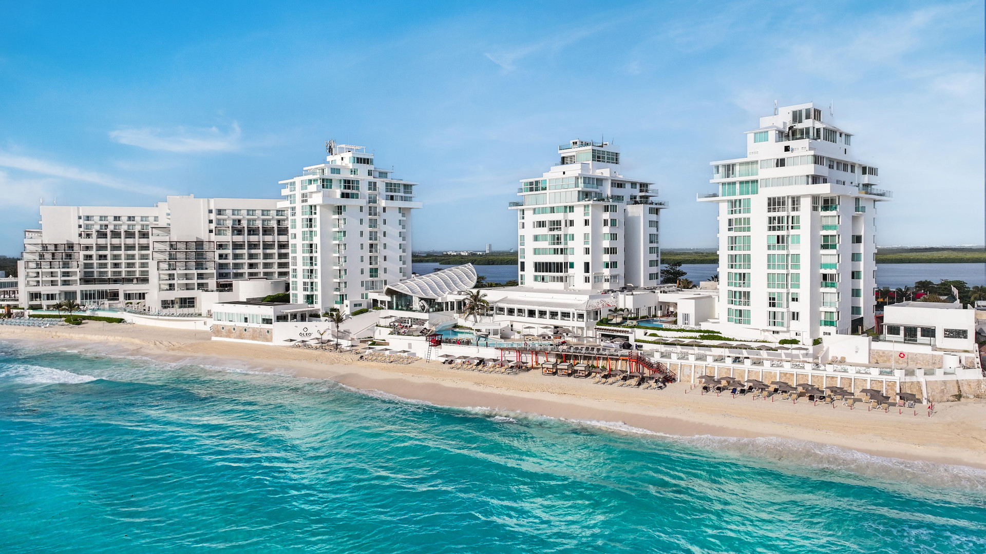 Vista Exterior Oleo Cancun Playa All Inclusive Resort