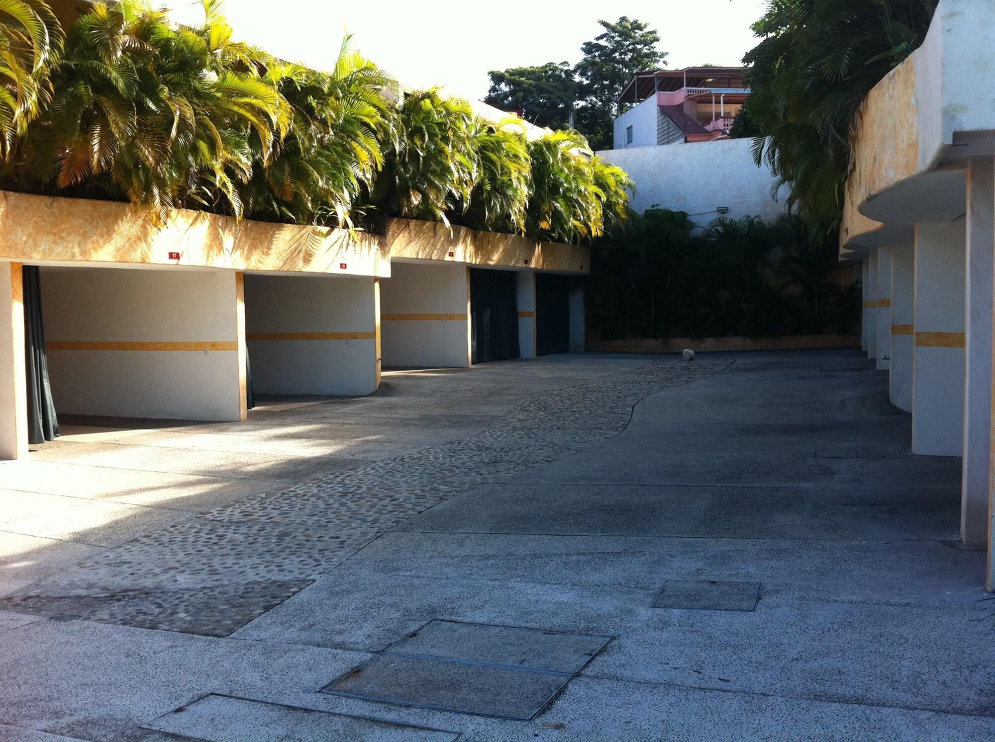 Varios El Fuerte Motel